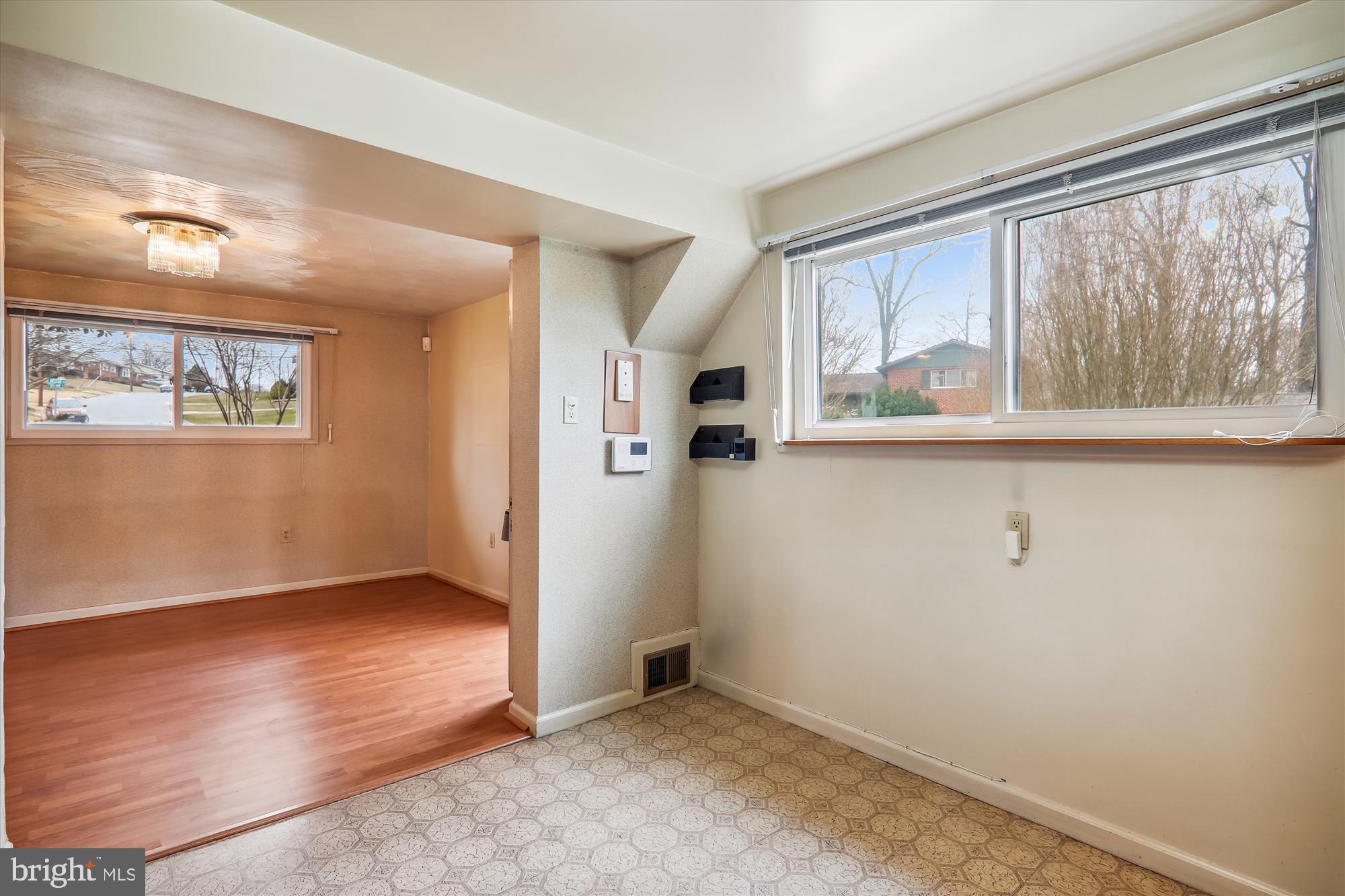 COLLEGE PARK ESTATES - Residential