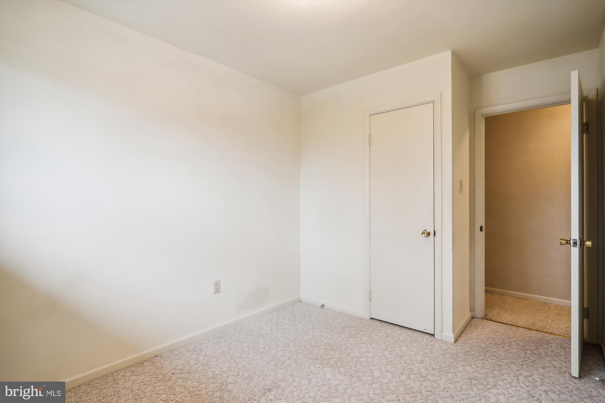 COLLEGE PARK ESTATES - Residential