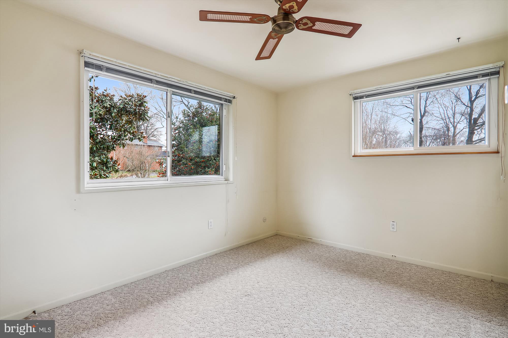 COLLEGE PARK ESTATES - Residential