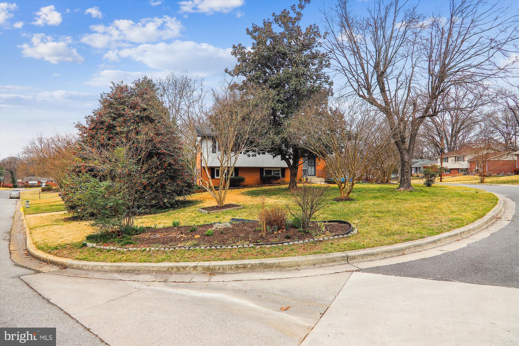 COLLEGE PARK ESTATES - Residential