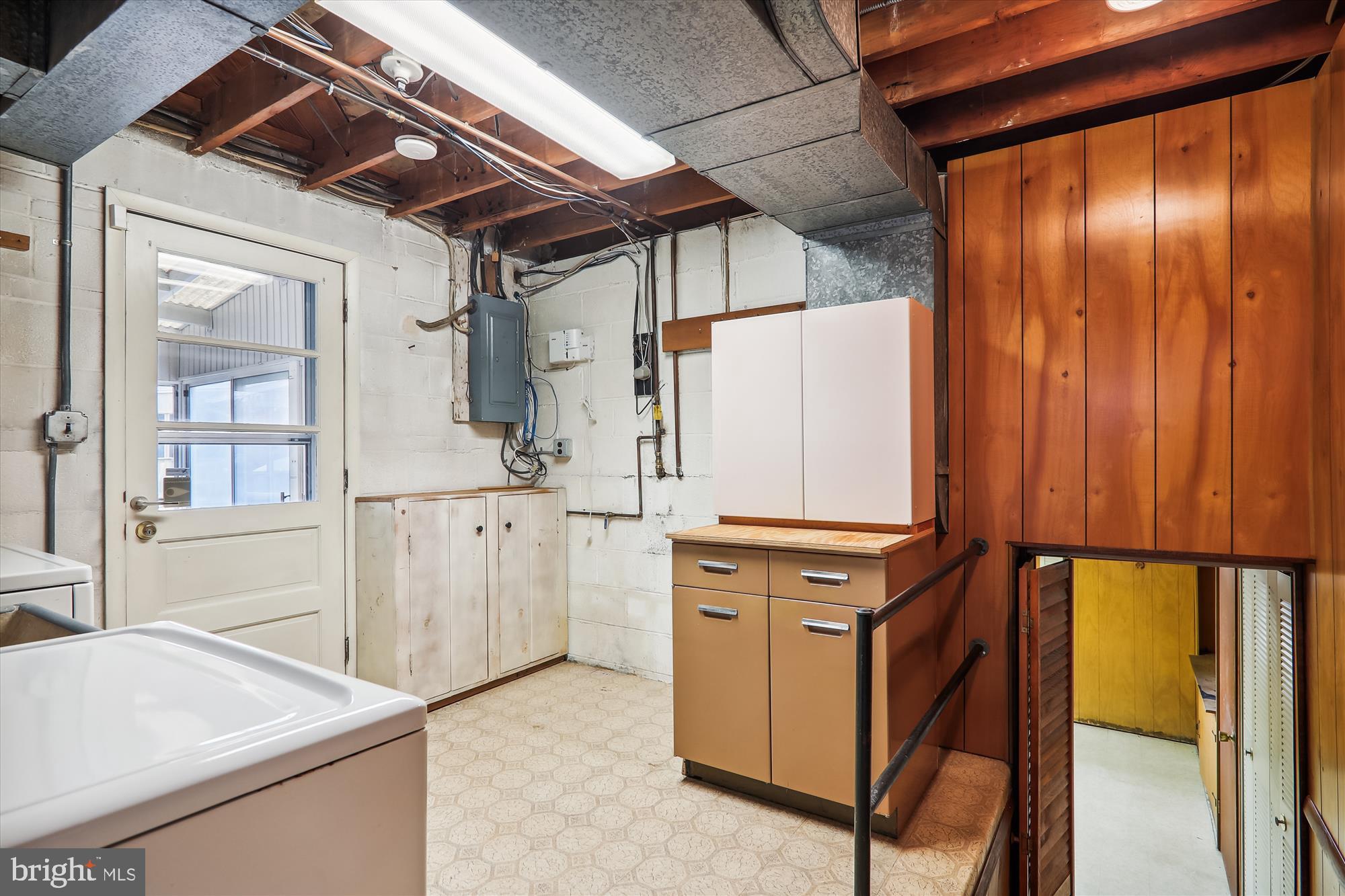 COLLEGE PARK ESTATES - Residential