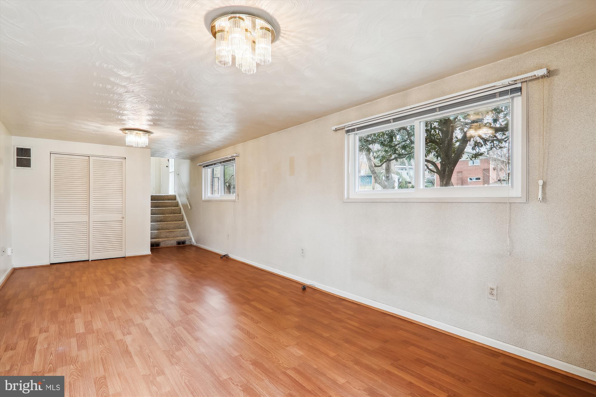 COLLEGE PARK ESTATES - Residential