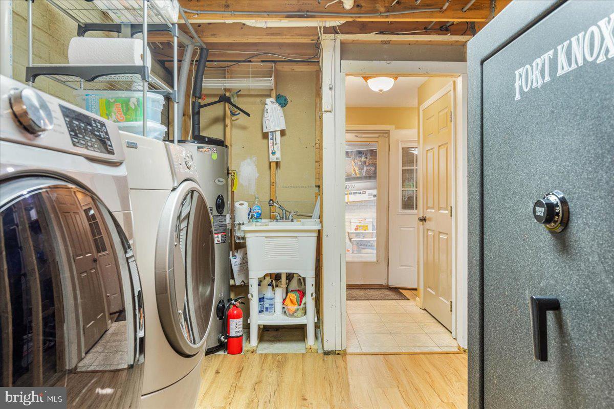 SHENANDOAH  SHORES - Residential