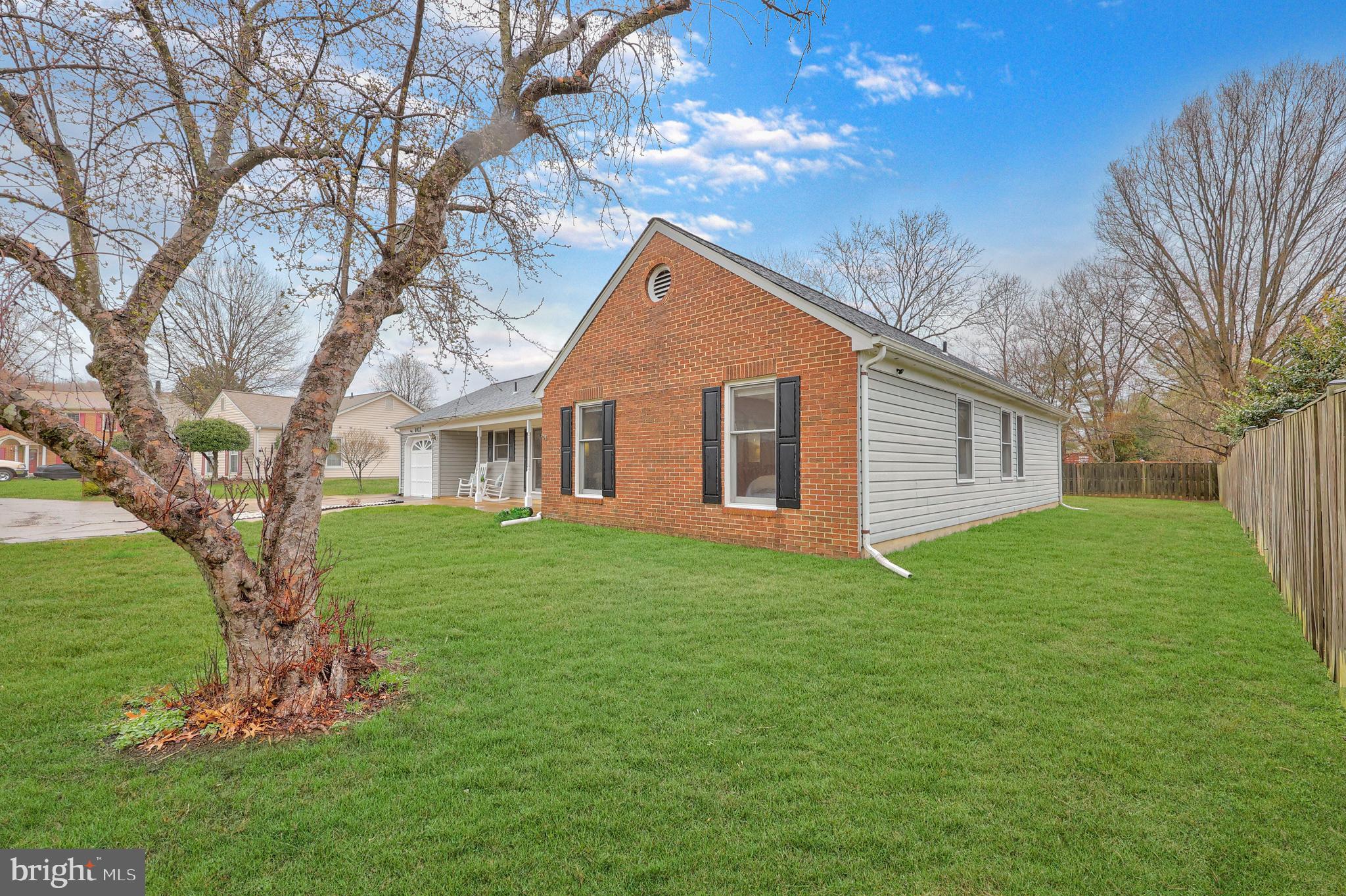 STONEYBROOKE - Residential