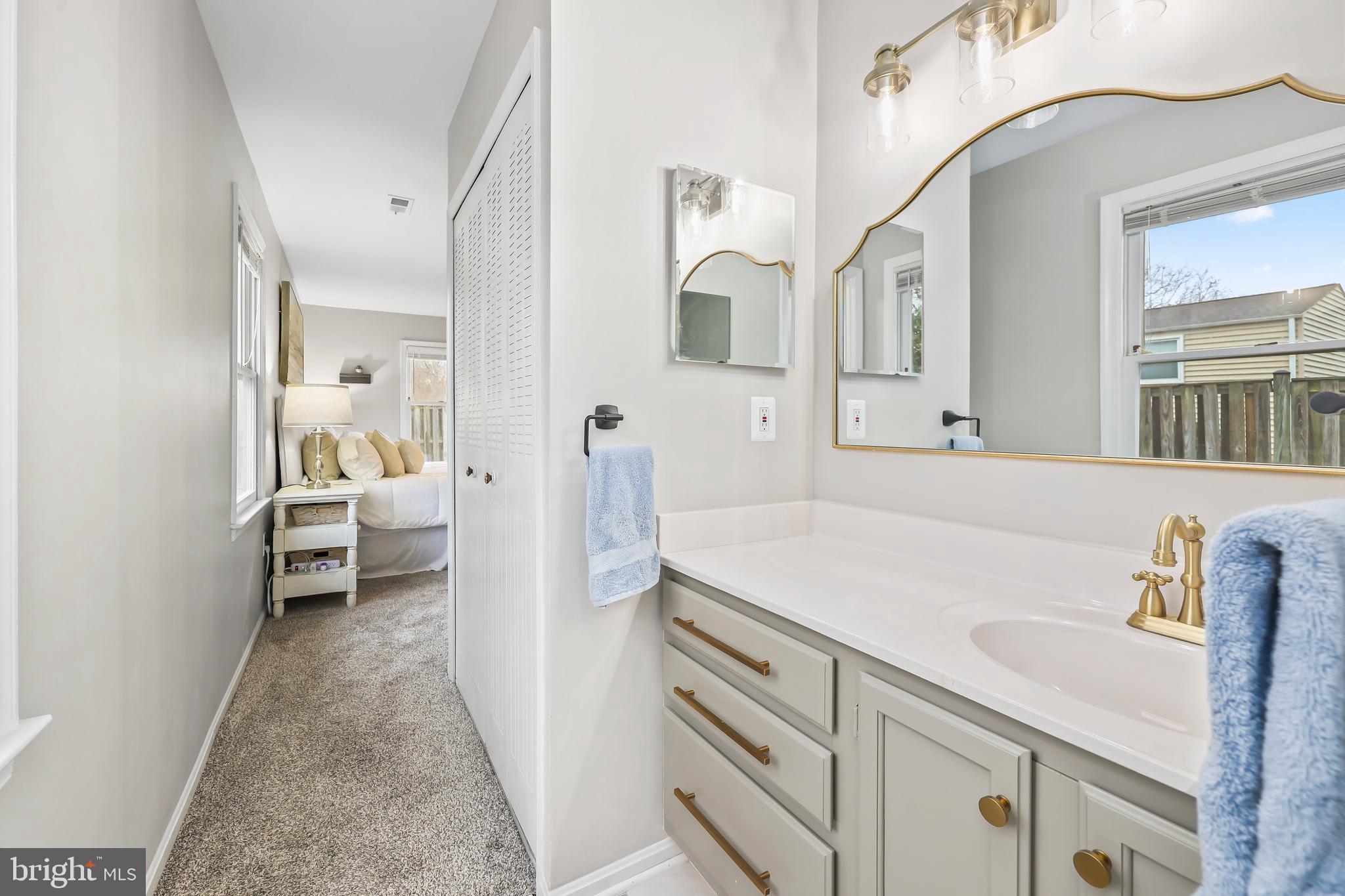 STONEYBROOKE - Residential