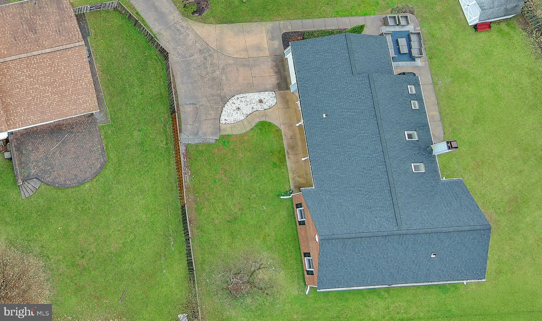 STONEYBROOKE - Residential