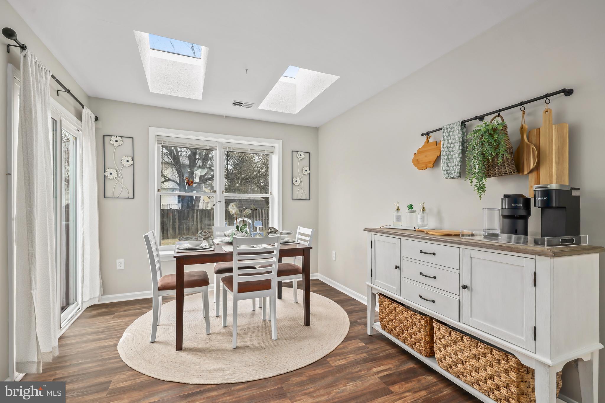 STONEYBROOKE - Residential