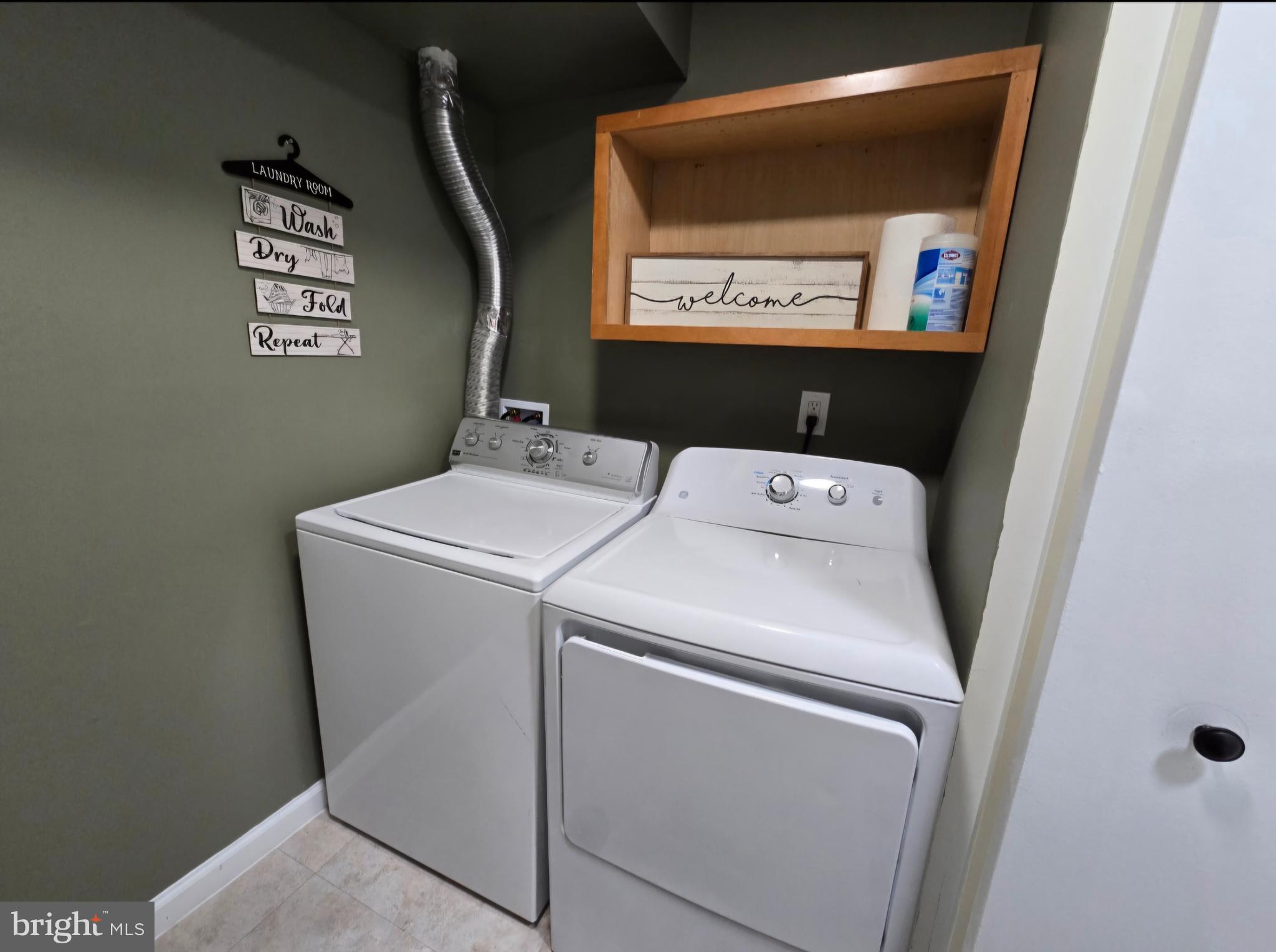 PINEWOOD LAWNS - Residential