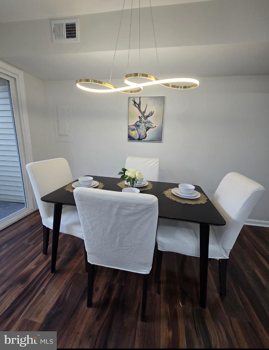 PINEWOOD LAWNS - Residential