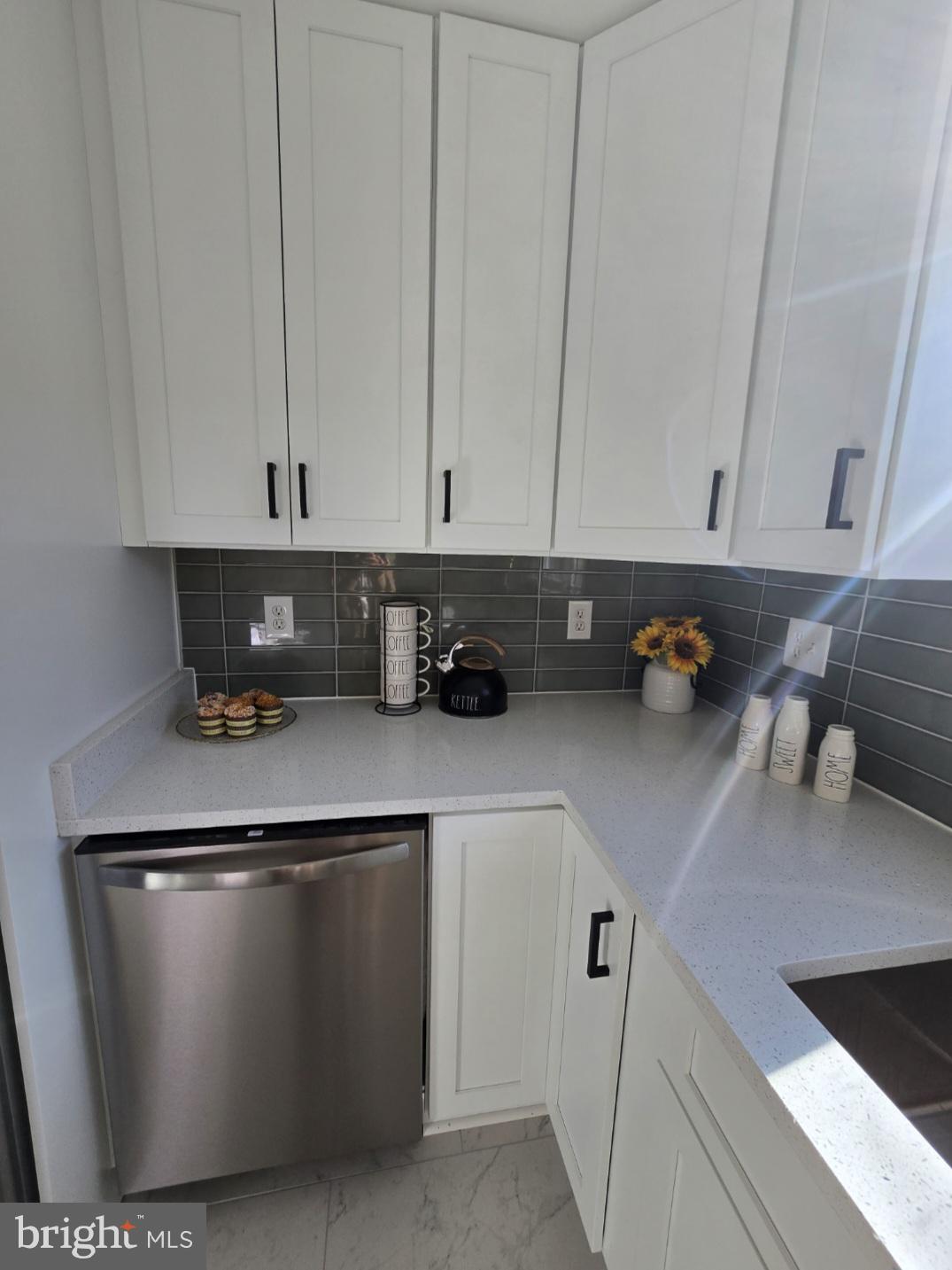 PINEWOOD LAWNS - Residential