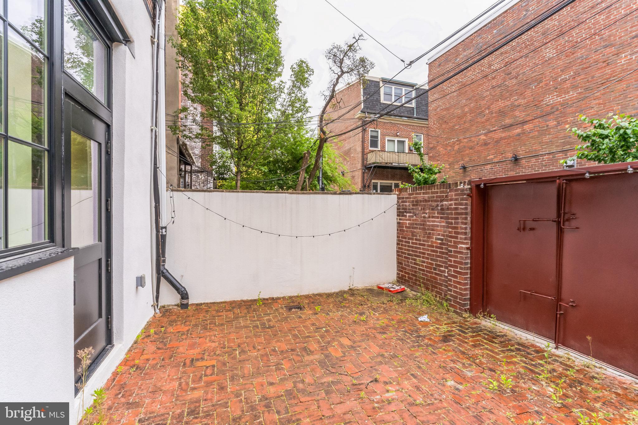 WASHINGTON SQ WEST - Residential Income
