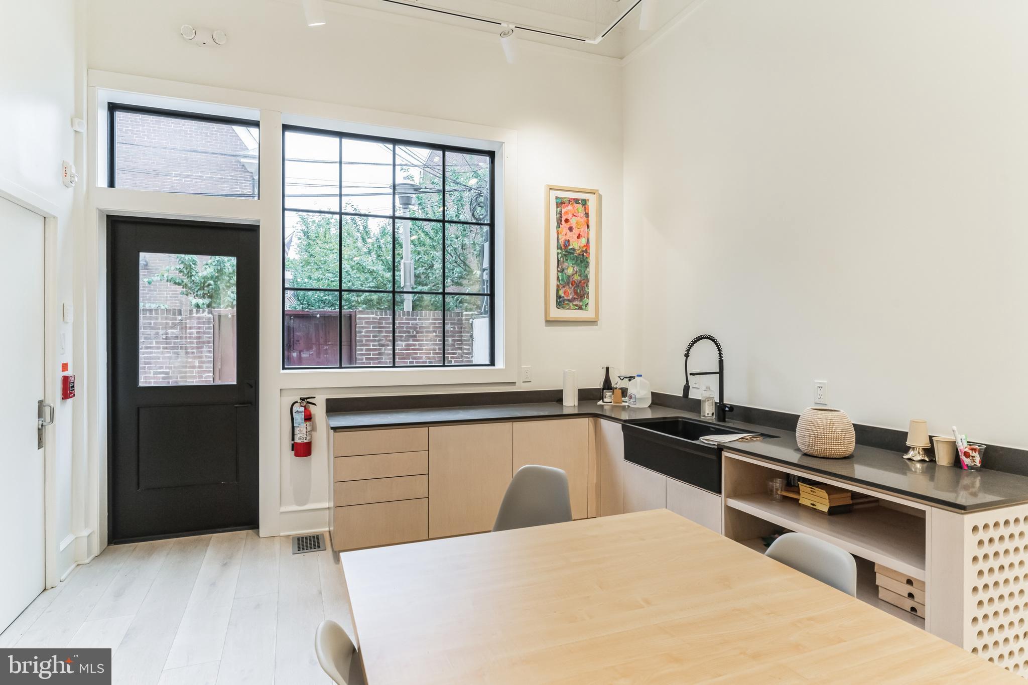WASHINGTON SQ WEST - Residential Income