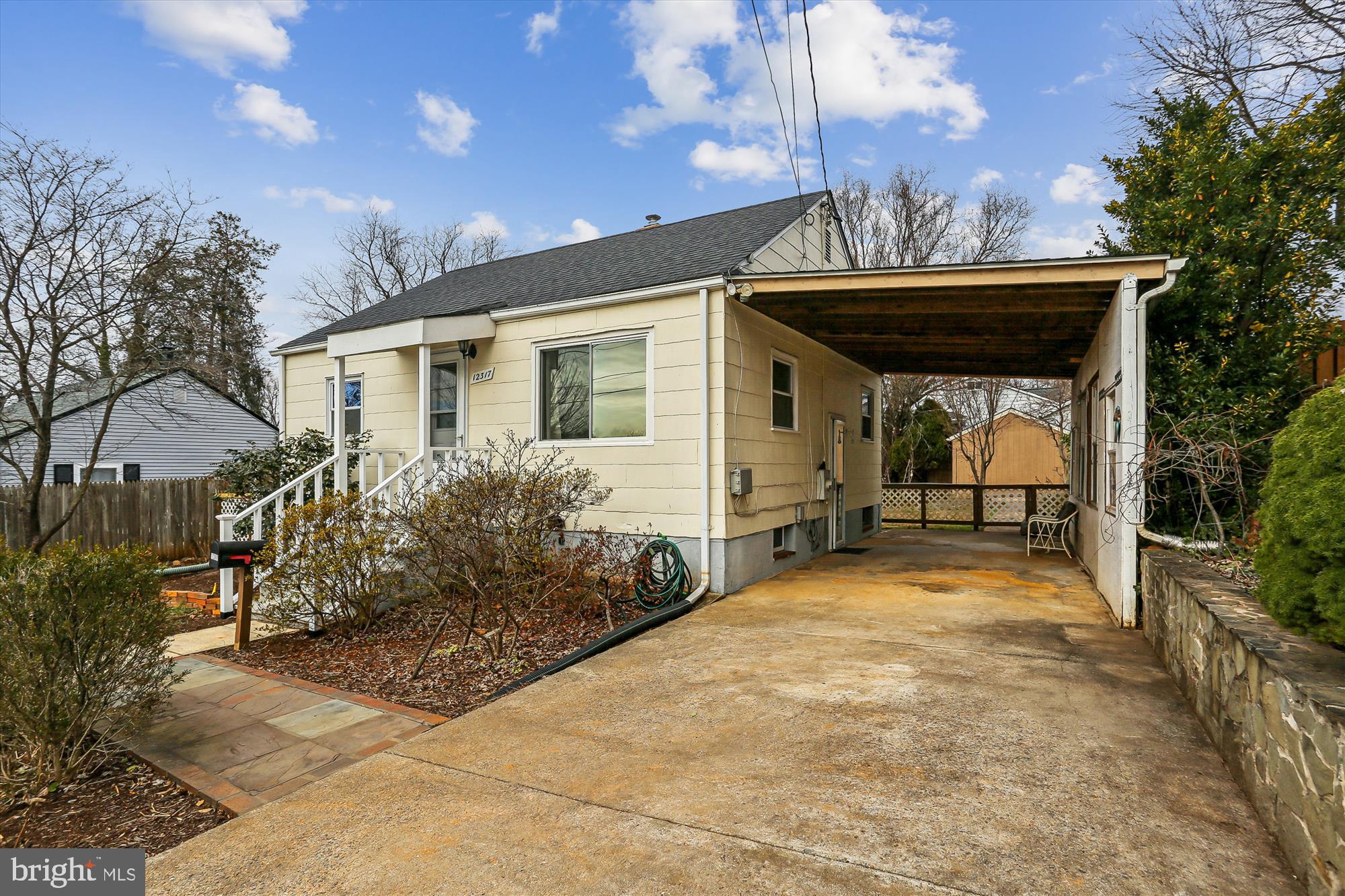 VEIRS MILL VILLAGE - Residential