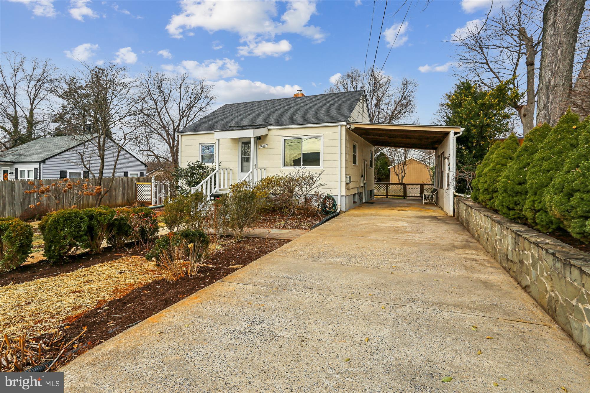 VEIRS MILL VILLAGE - Residential