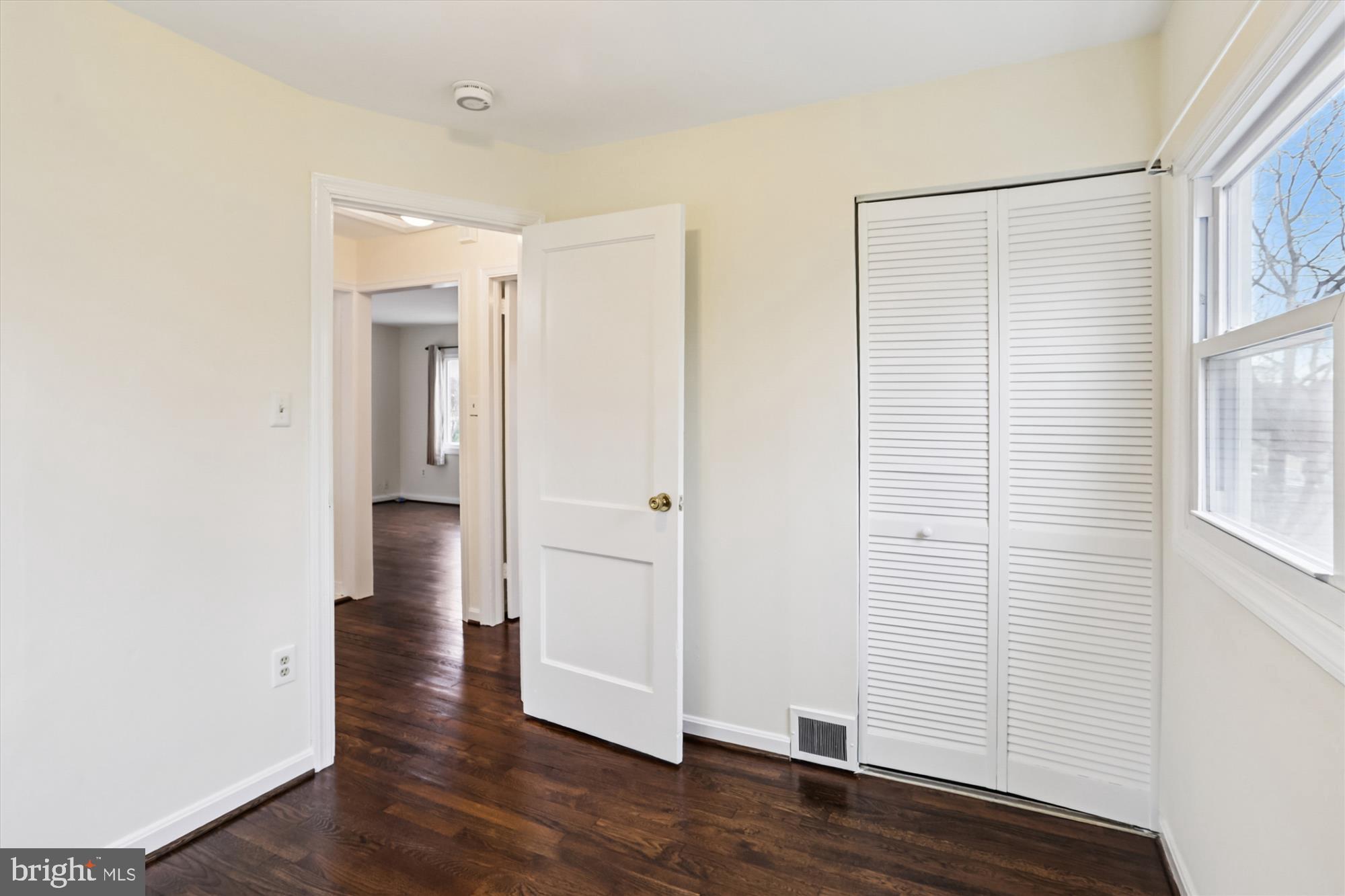 VEIRS MILL VILLAGE - Residential