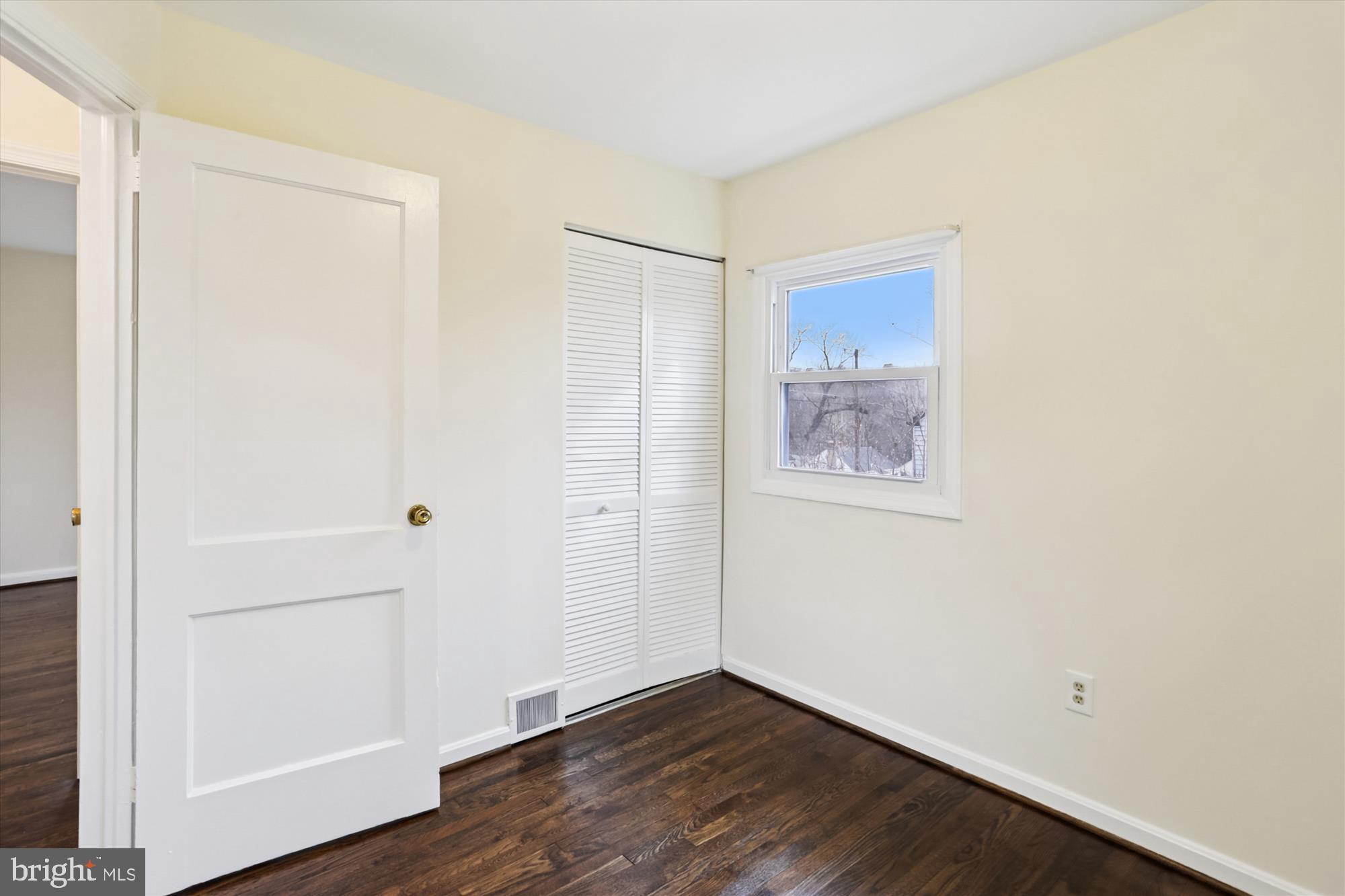 VEIRS MILL VILLAGE - Residential