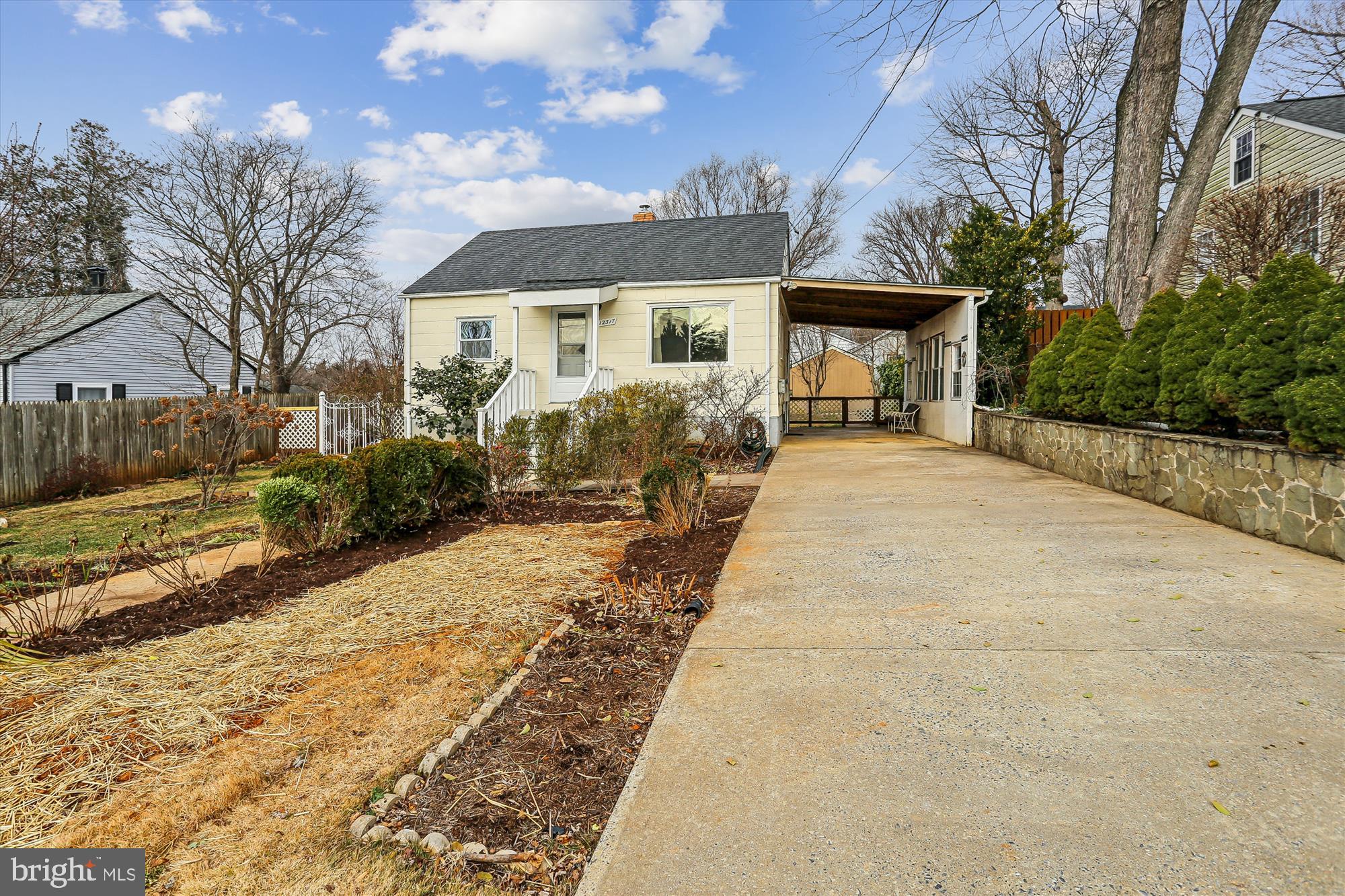 VEIRS MILL VILLAGE - Residential