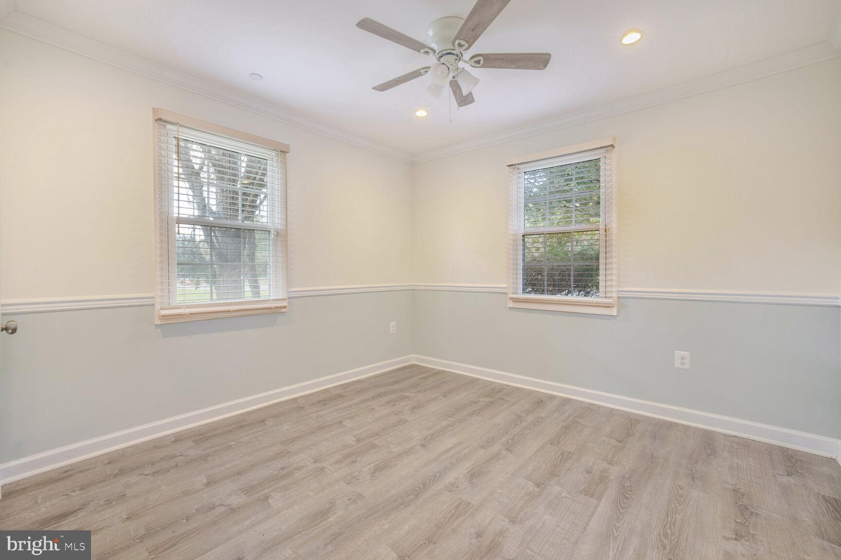 SNOWDENS MANOR - Residential Lease