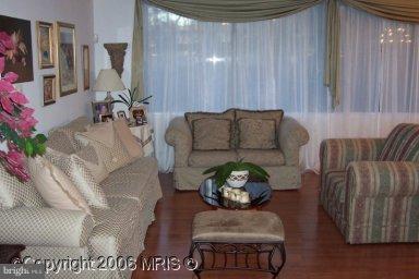 SKYLINE HOUSE - Residential Lease