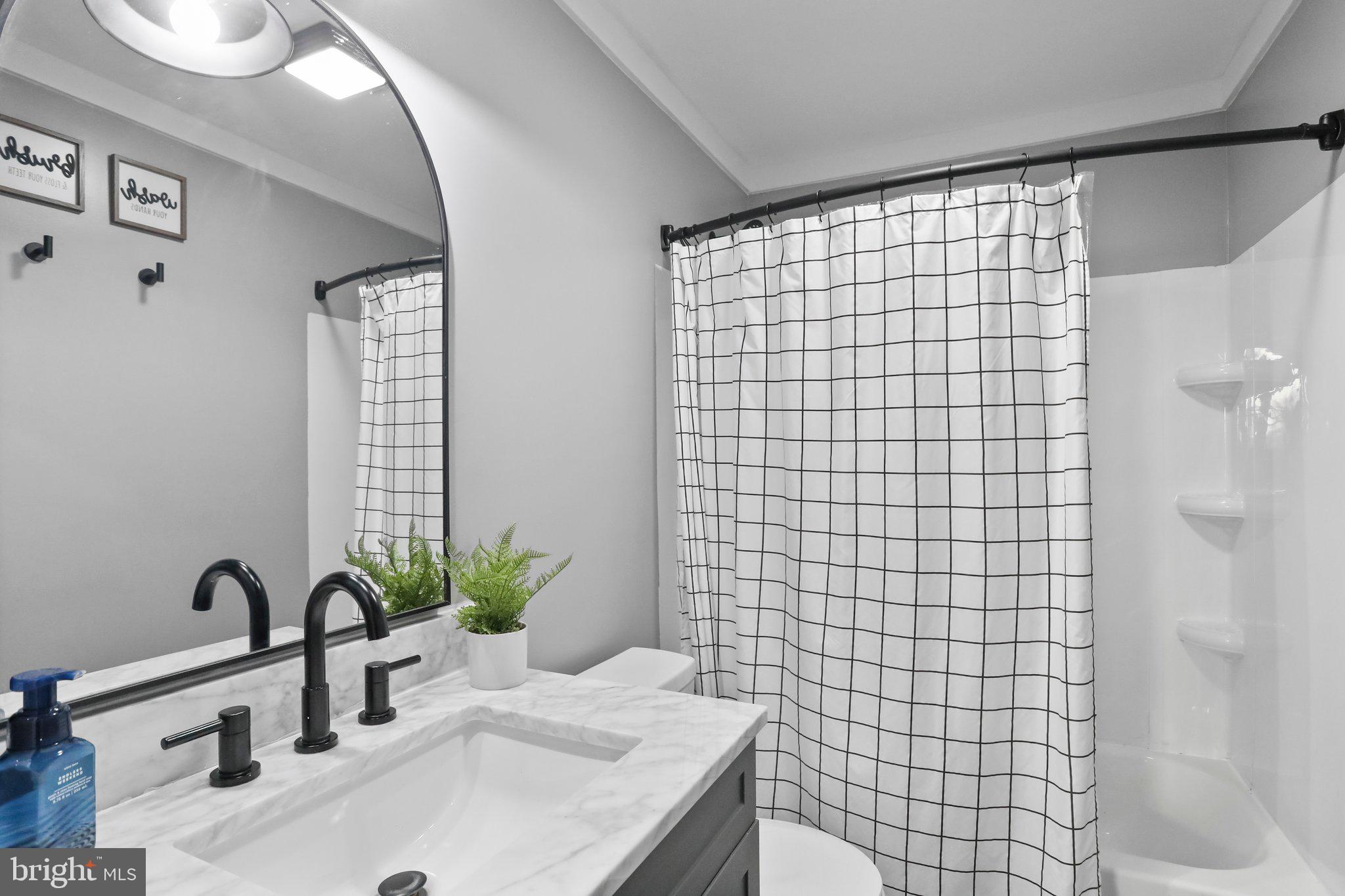 OAK RIDGE - Residential