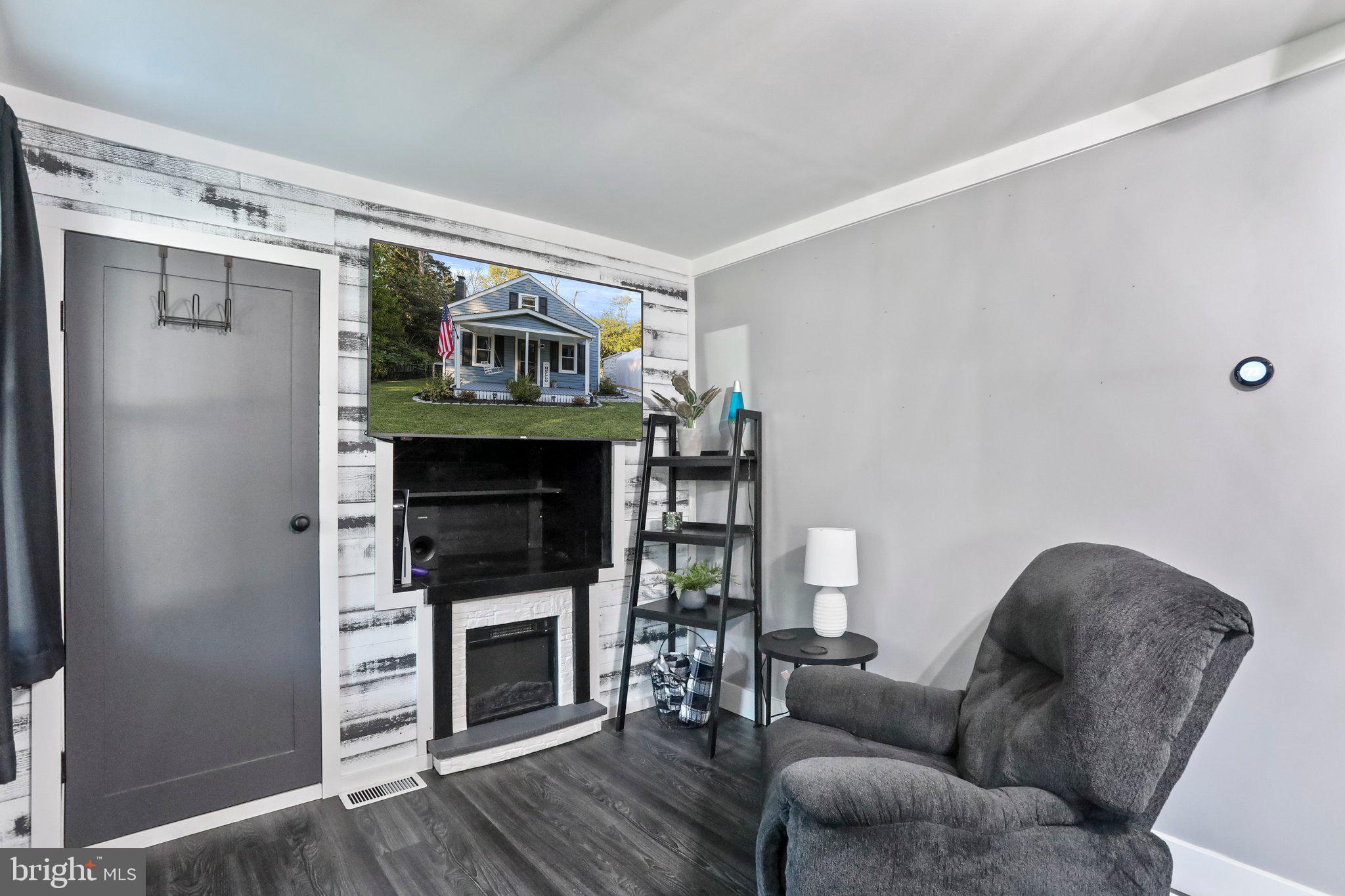 OAK RIDGE - Residential