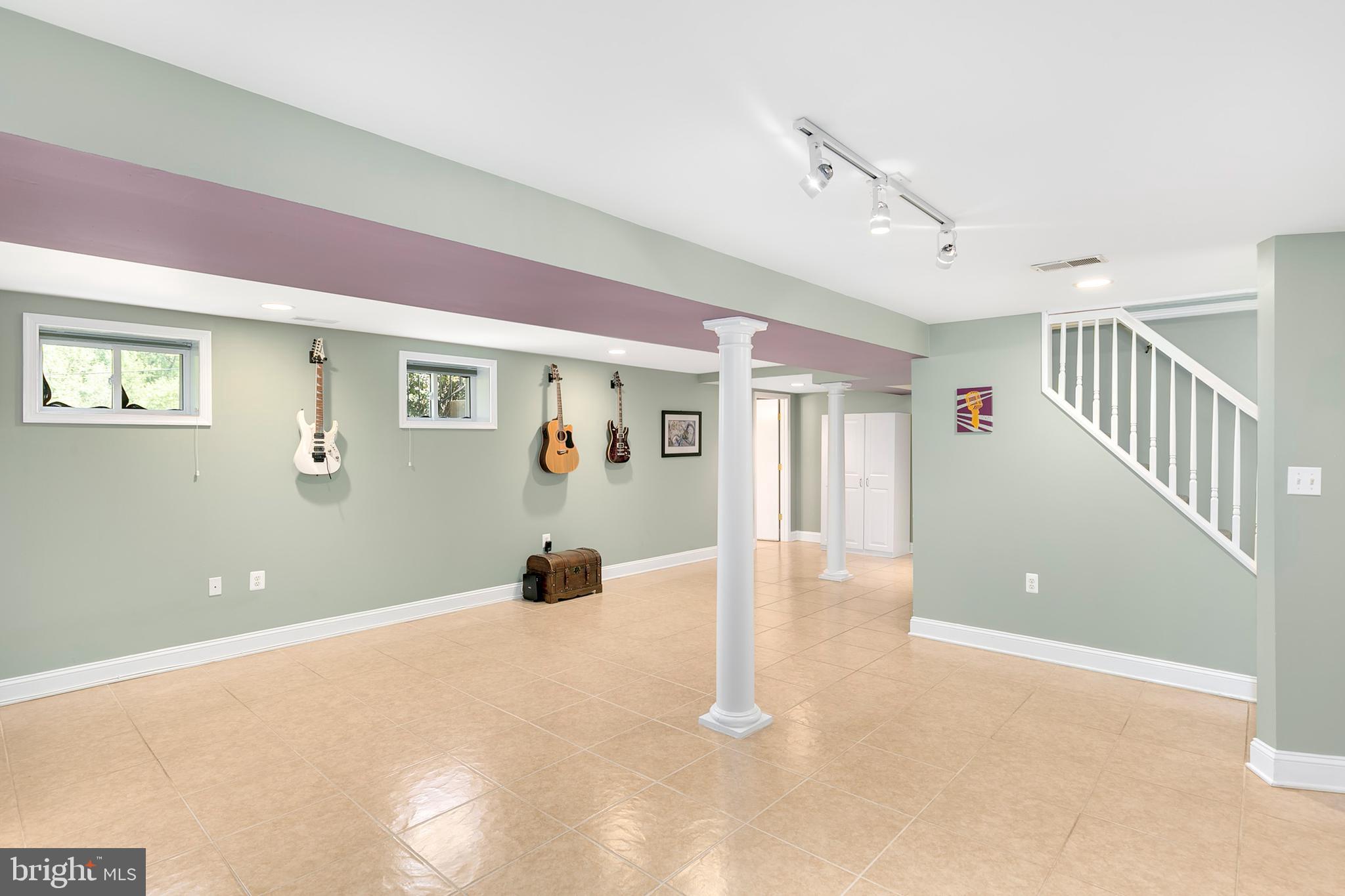 HIGHLAND VIEW - Residential