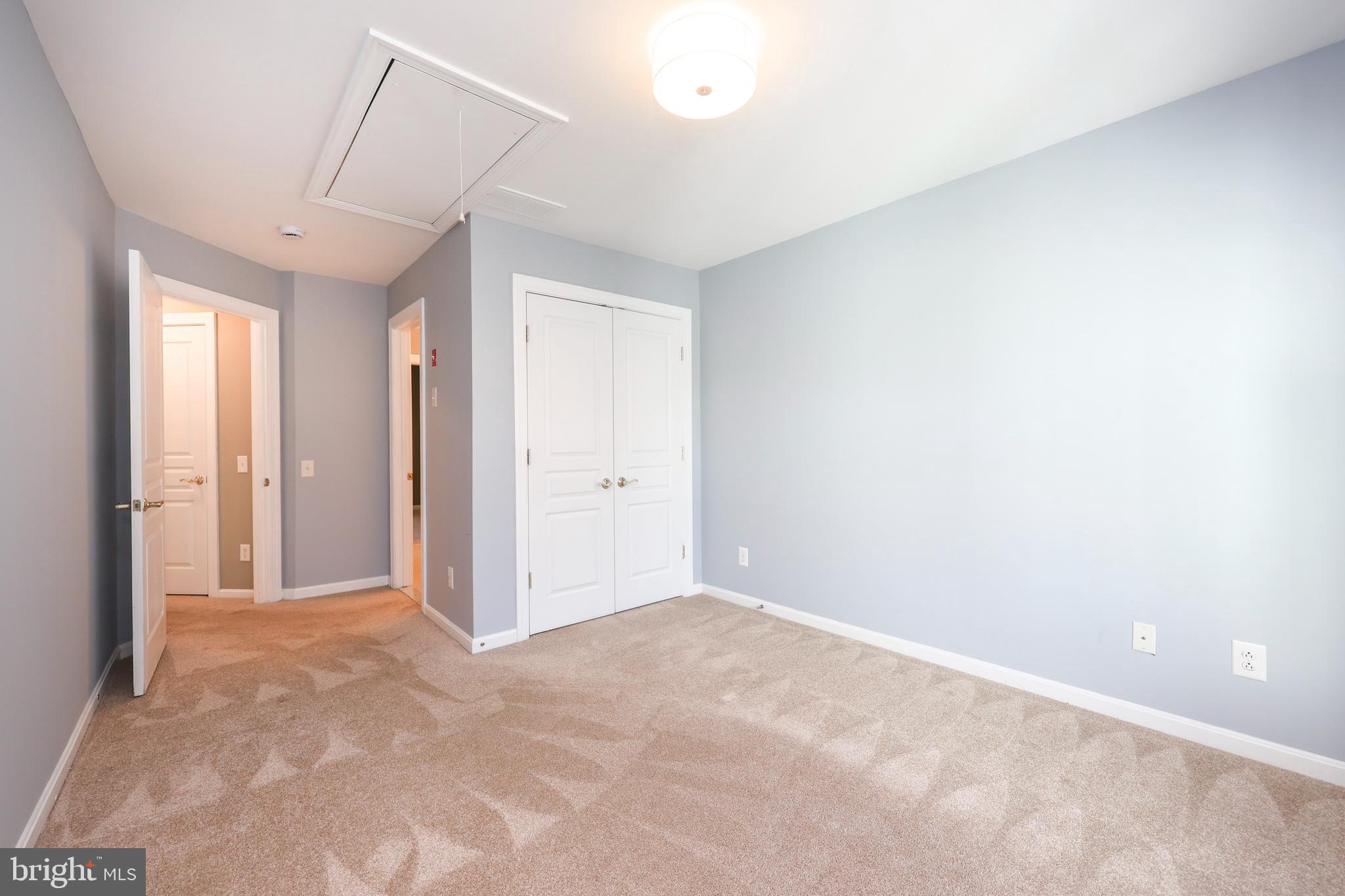 SMITHFIELD ESTATES - Residential