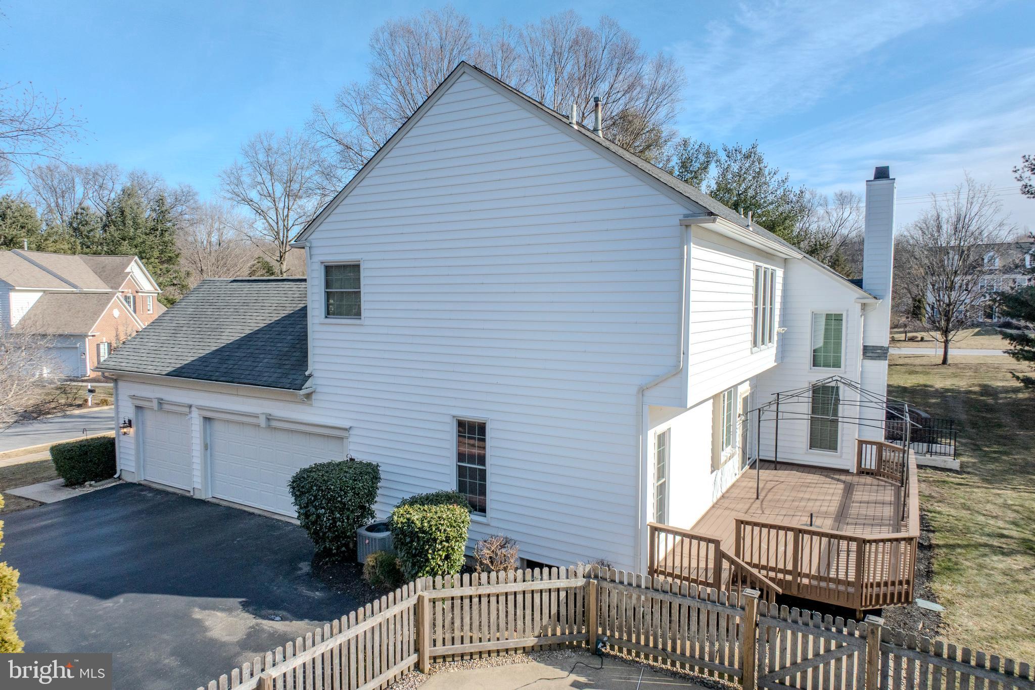 SMITHFIELD ESTATES - Residential