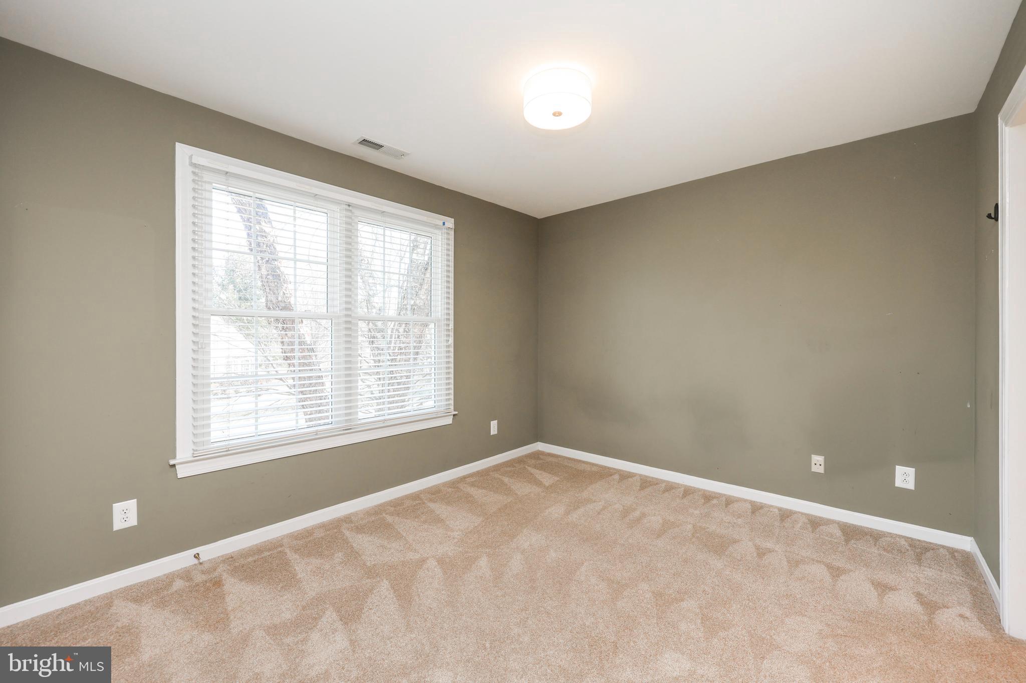 SMITHFIELD ESTATES - Residential