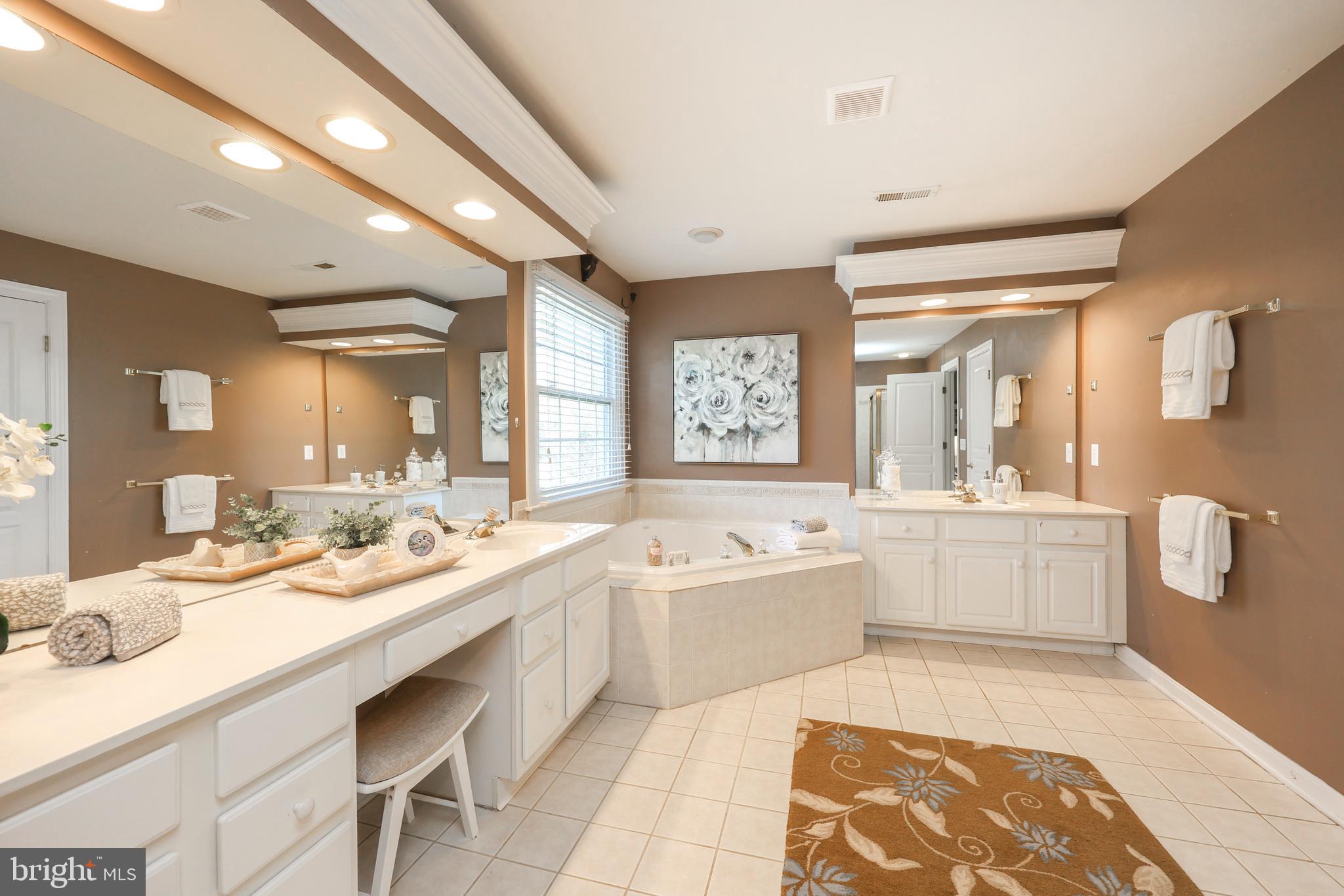 SMITHFIELD ESTATES - Residential