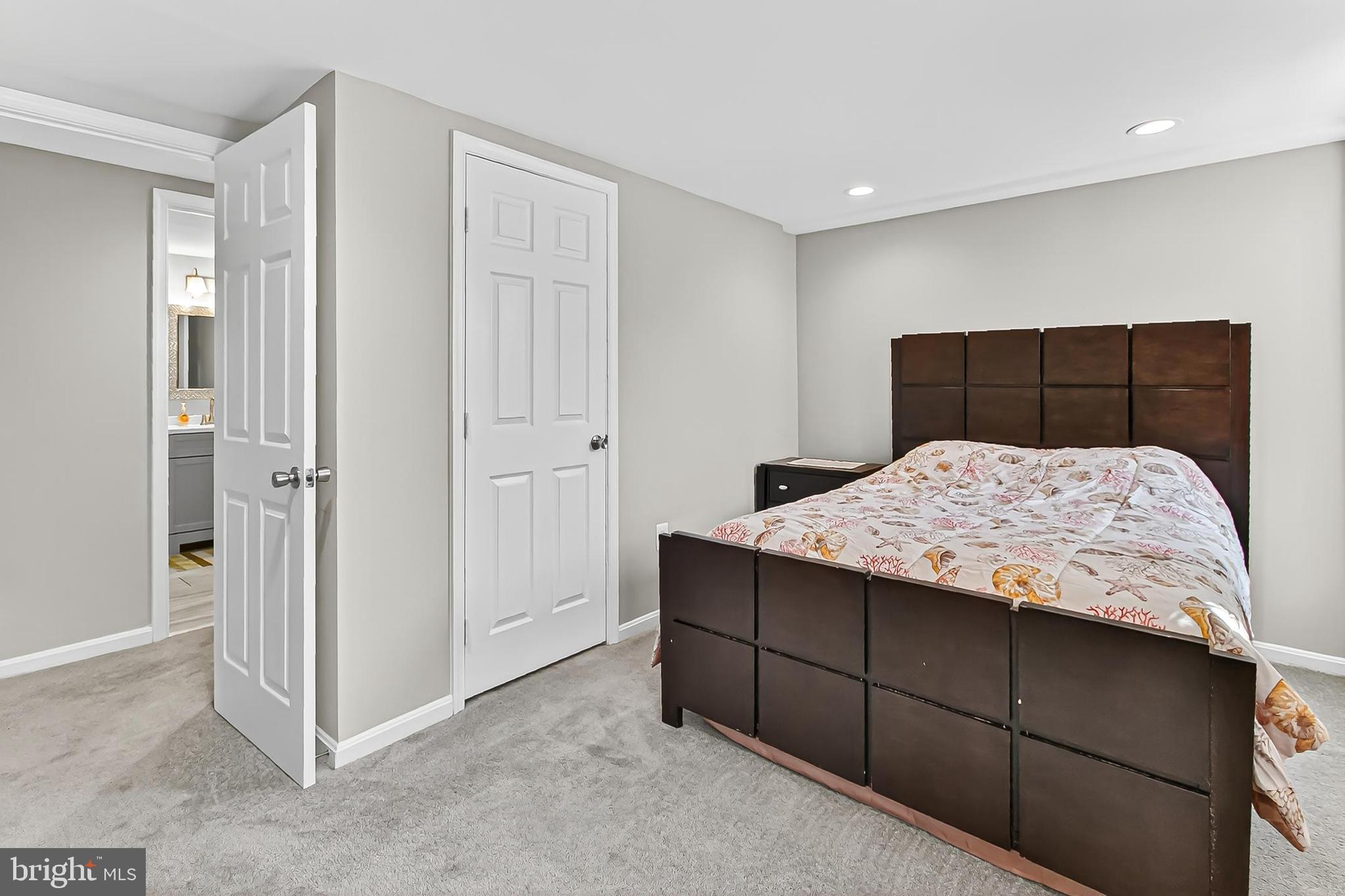 MIDDLETON TWO - Residential Lease