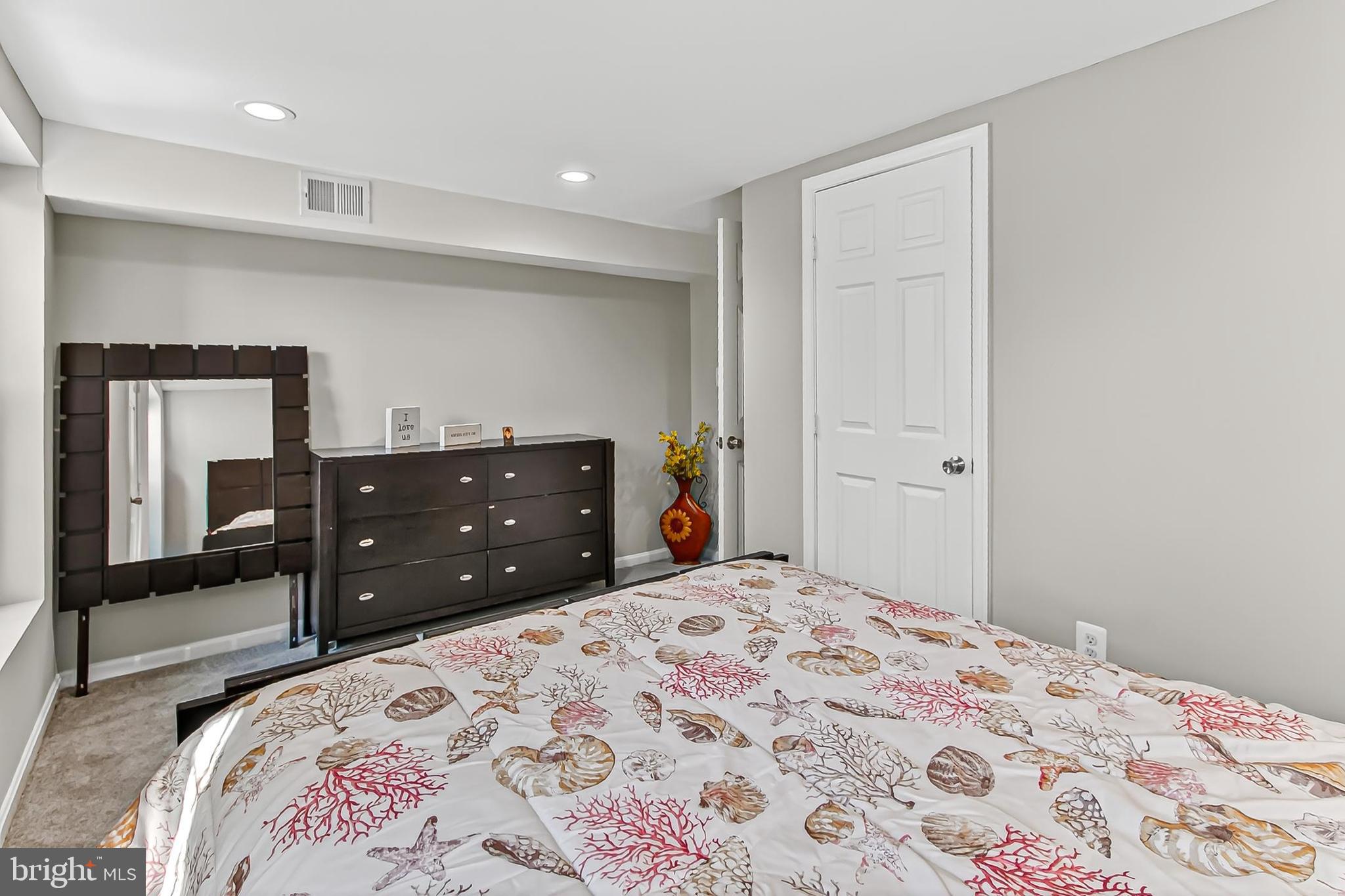 MIDDLETON TWO - Residential Lease