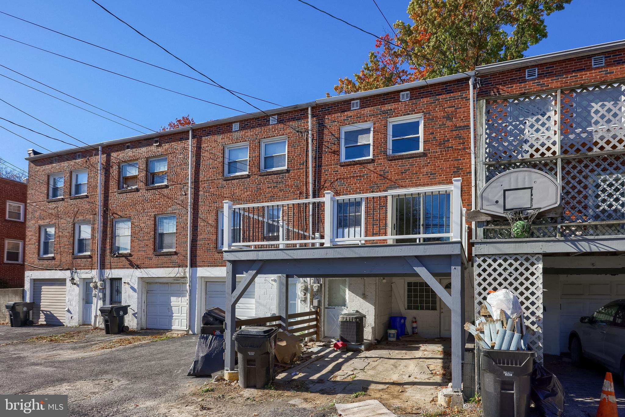 MELROSE GARDENS - Residential