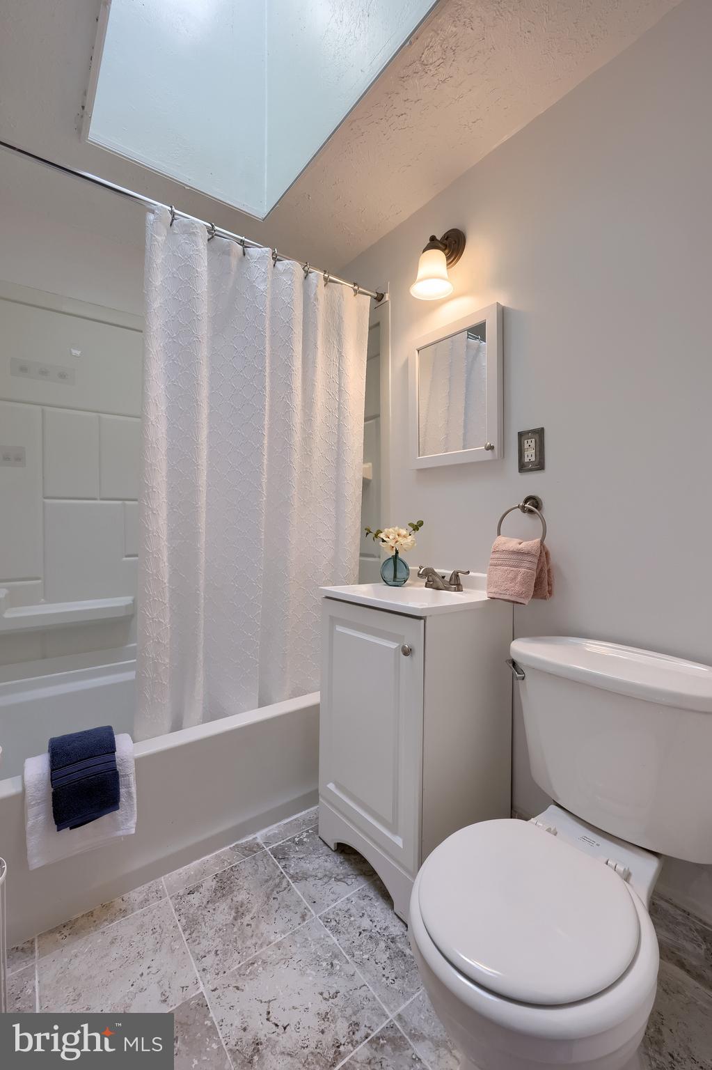 MELROSE GARDENS - Residential