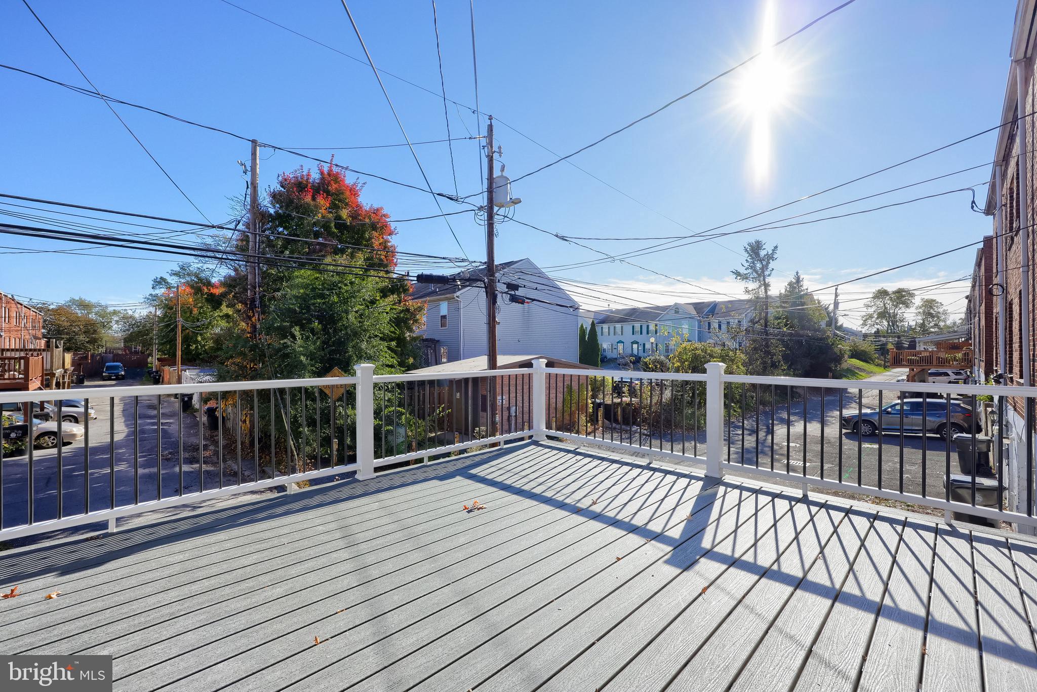 MELROSE GARDENS - Residential