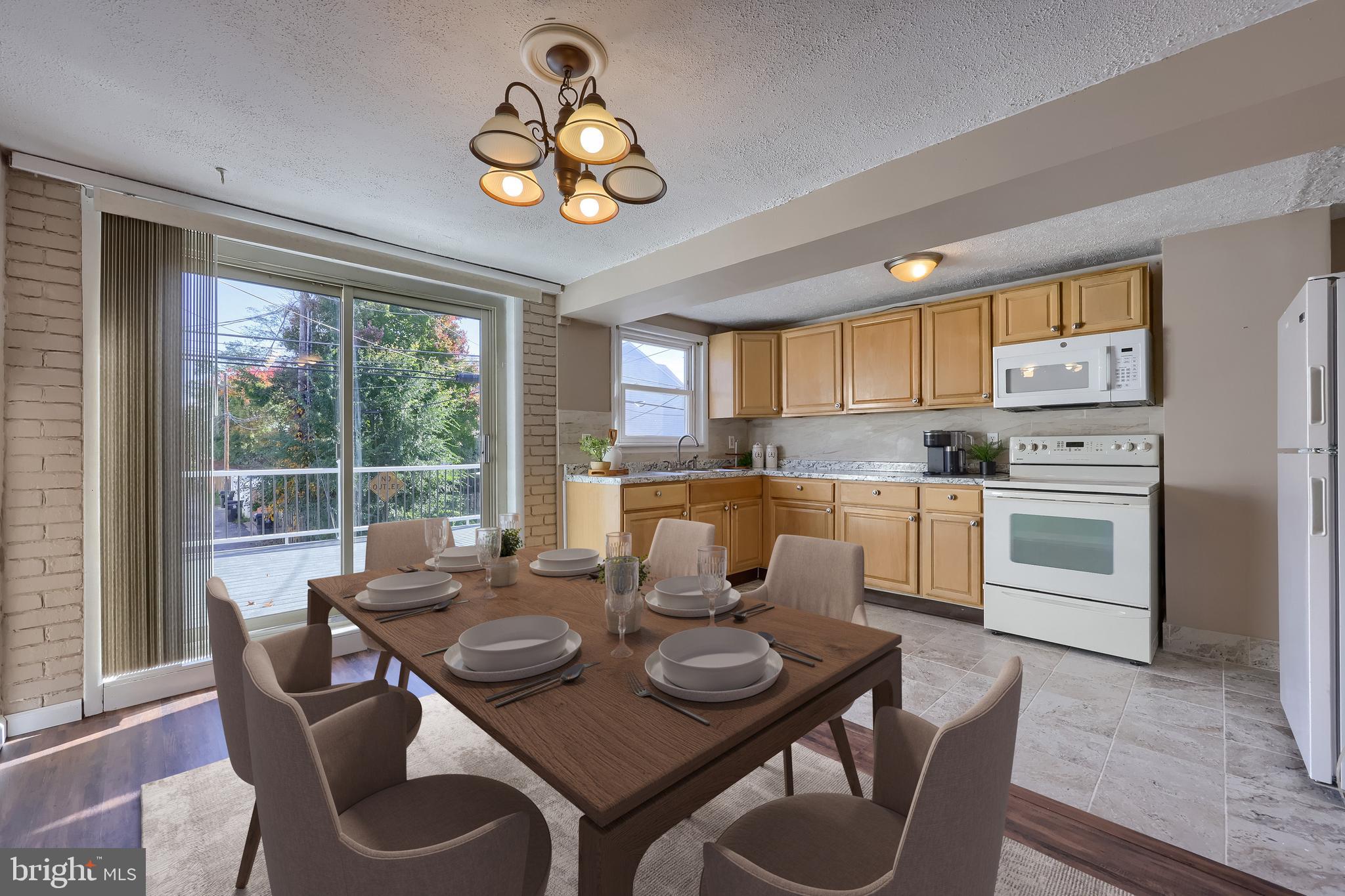 MELROSE GARDENS - Residential