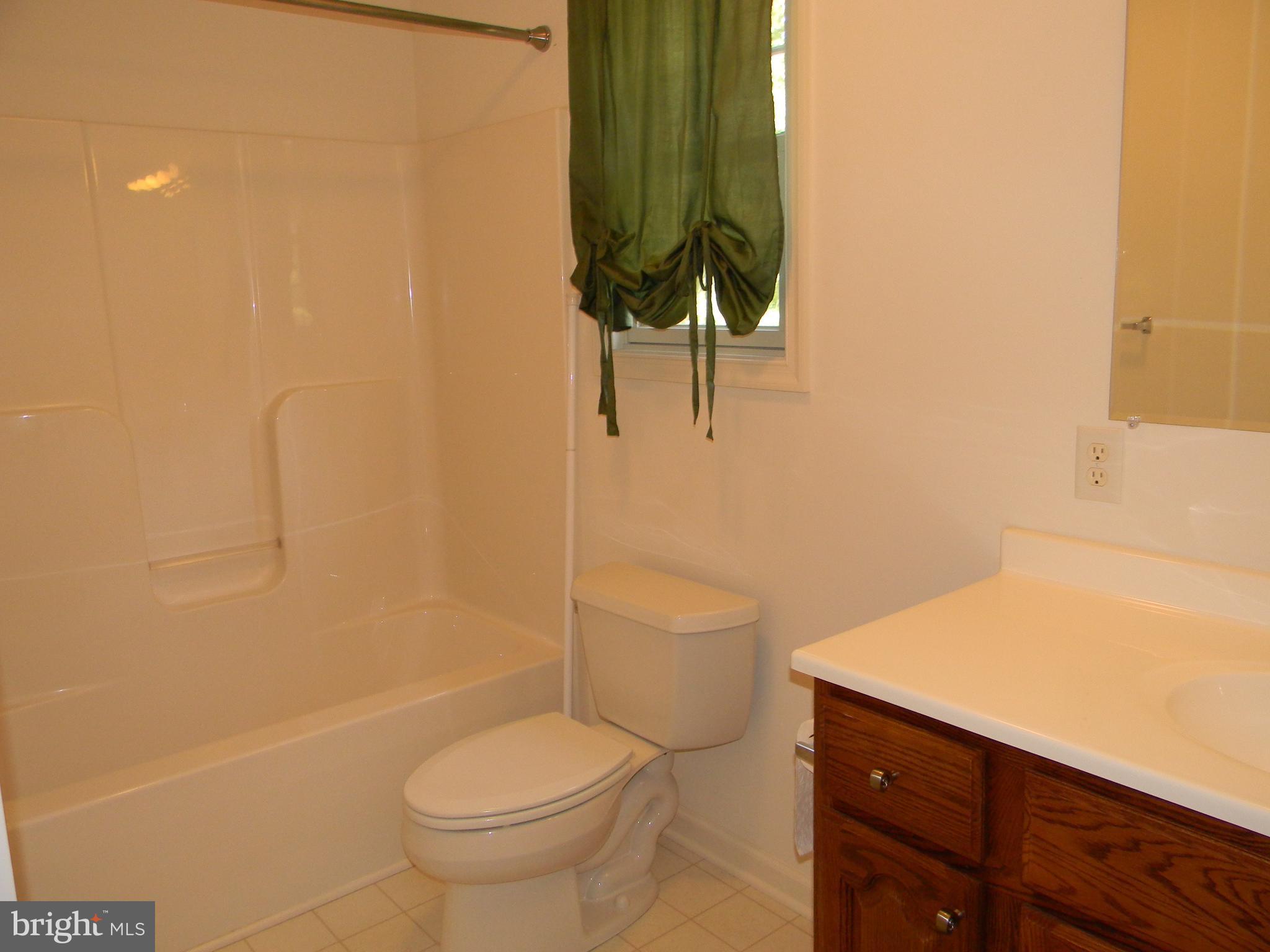 CHESAPEAKE CLUB - Residential Lease