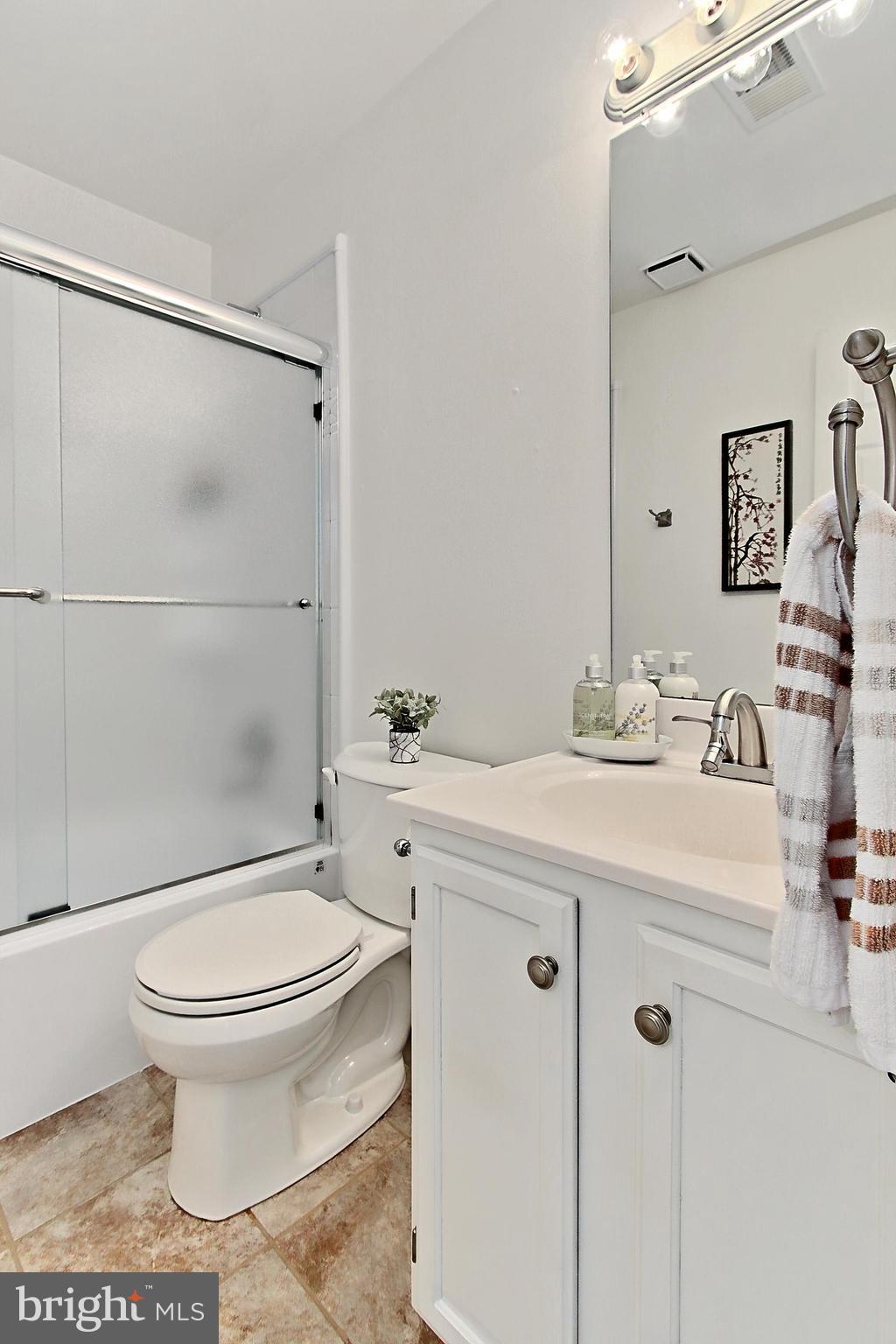 KINGSTOWNE - Residential