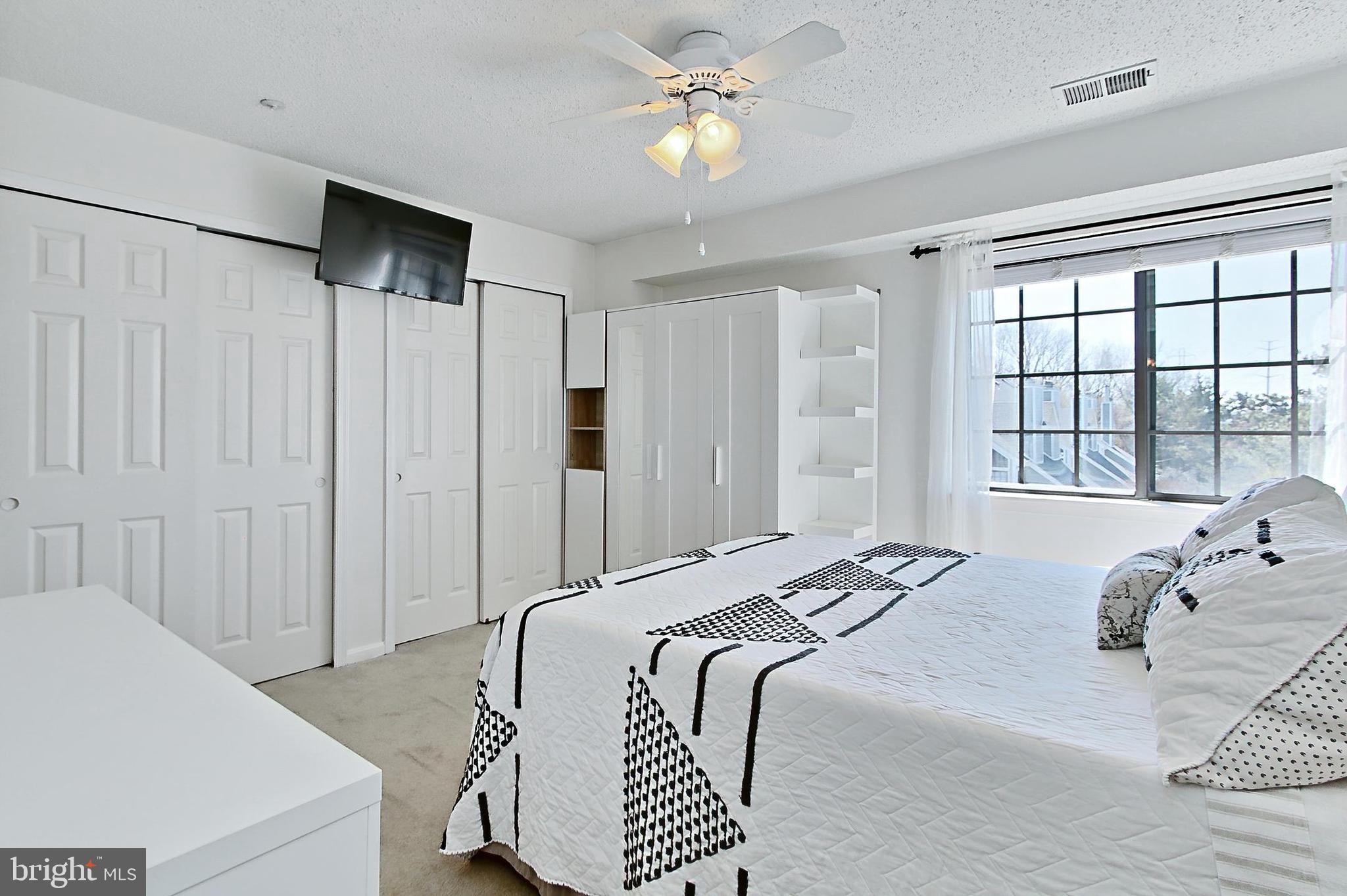 KINGSTOWNE - Residential