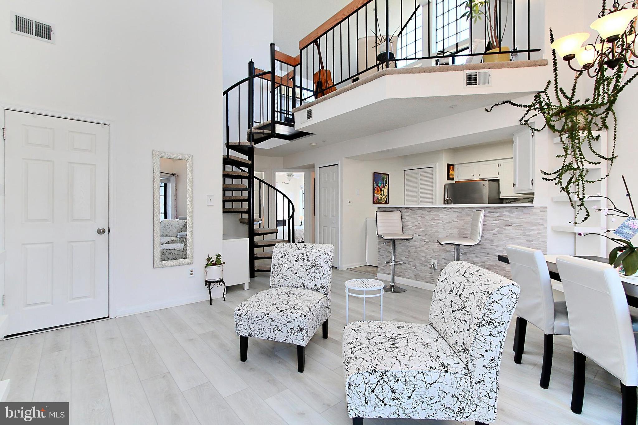 KINGSTOWNE - Residential