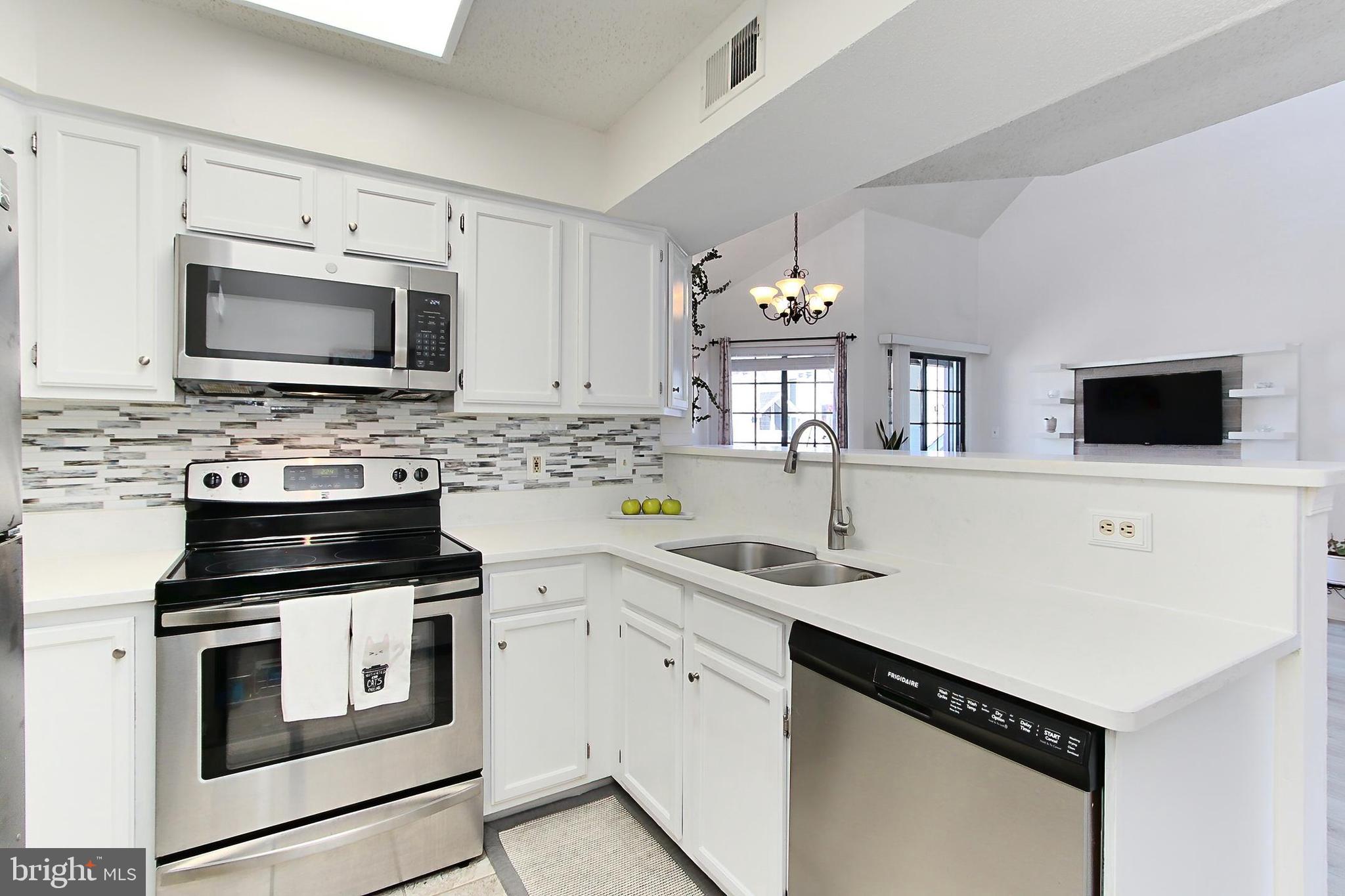 KINGSTOWNE - Residential