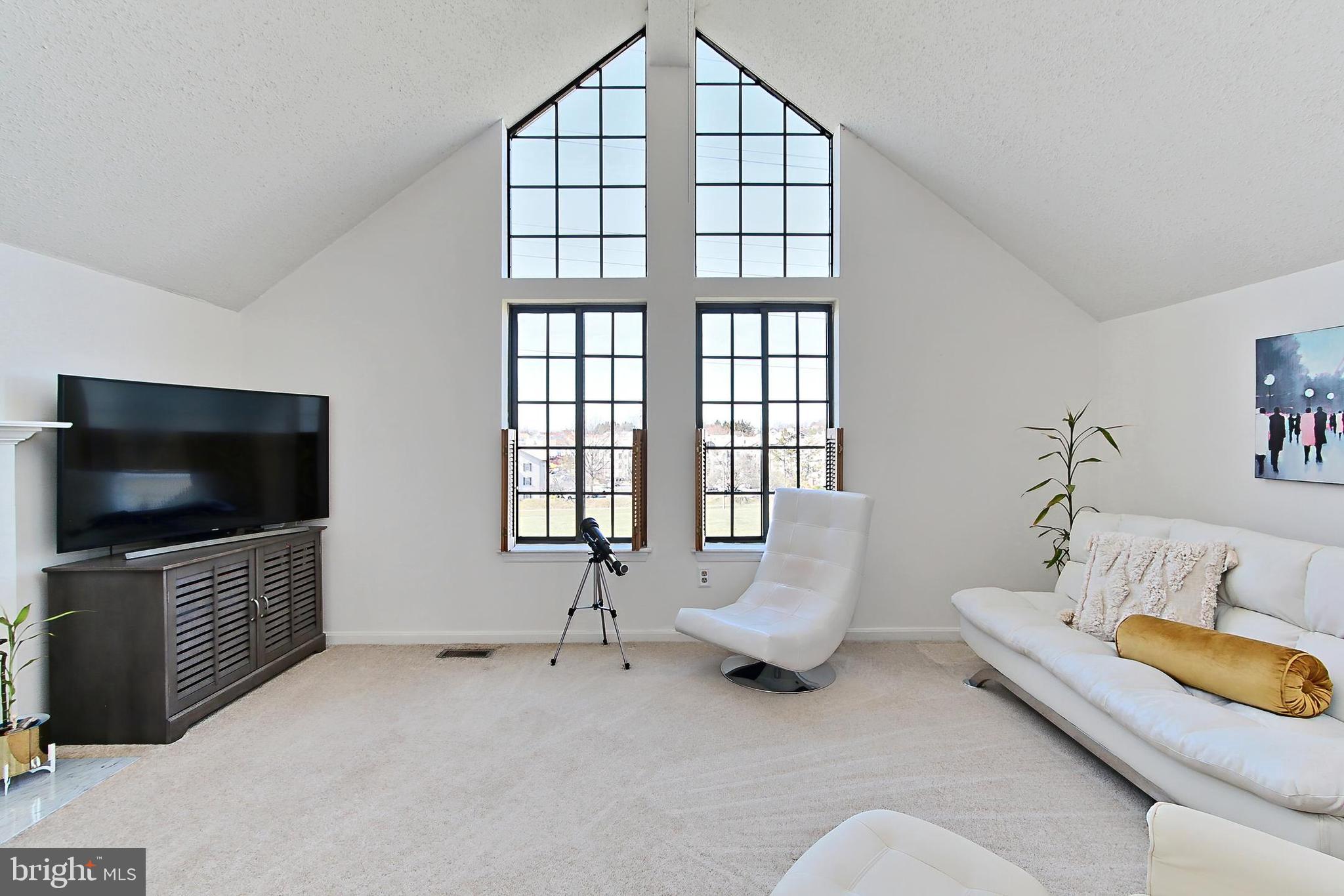 KINGSTOWNE - Residential