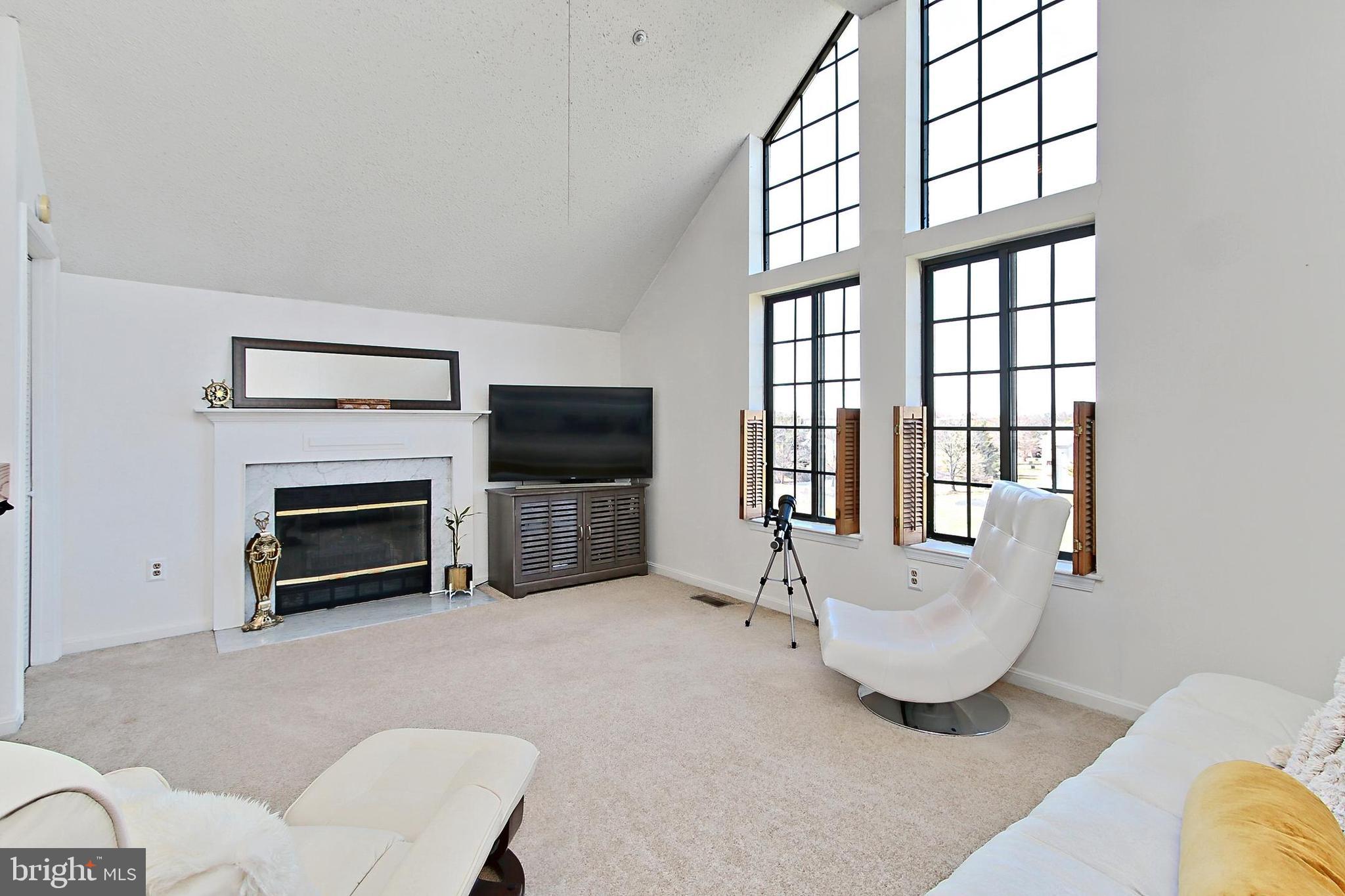 KINGSTOWNE - Residential