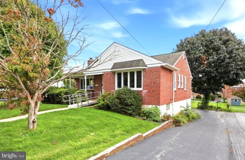 Homes For Rent - 21 Davis Avenue<br/> BROOMALL, PA 19008