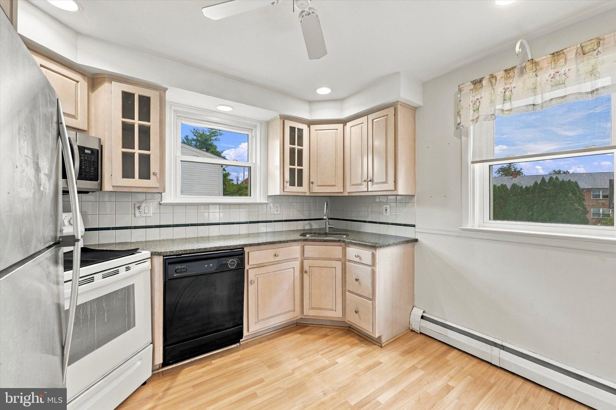 21 DAVIS AVENUE