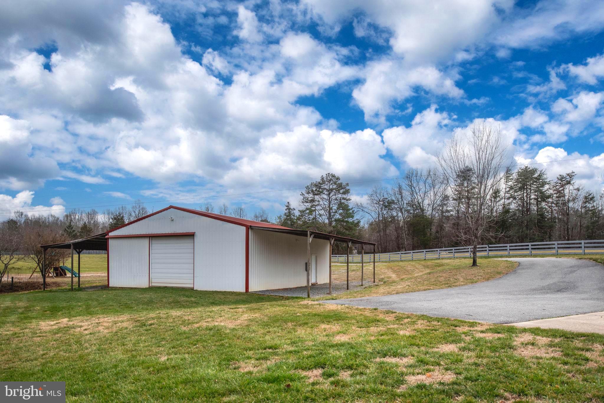 PLEASANT VIEW - Residential