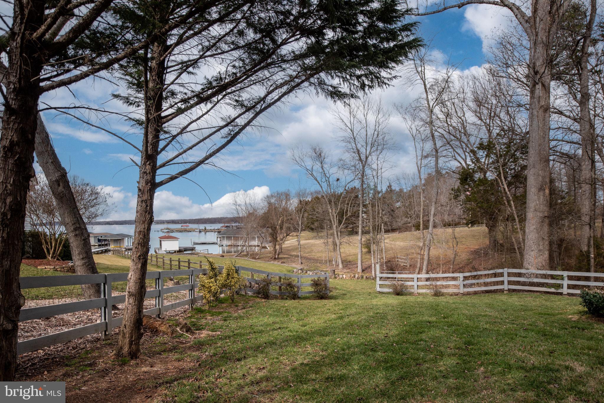 PLEASANT VIEW - Residential