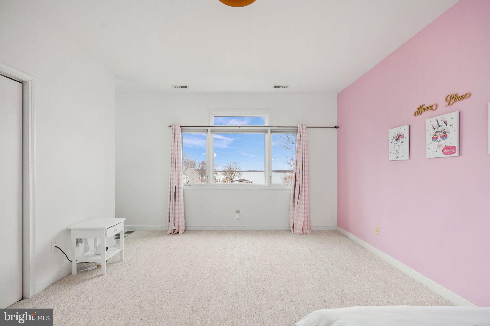 PLEASANT VIEW - Residential