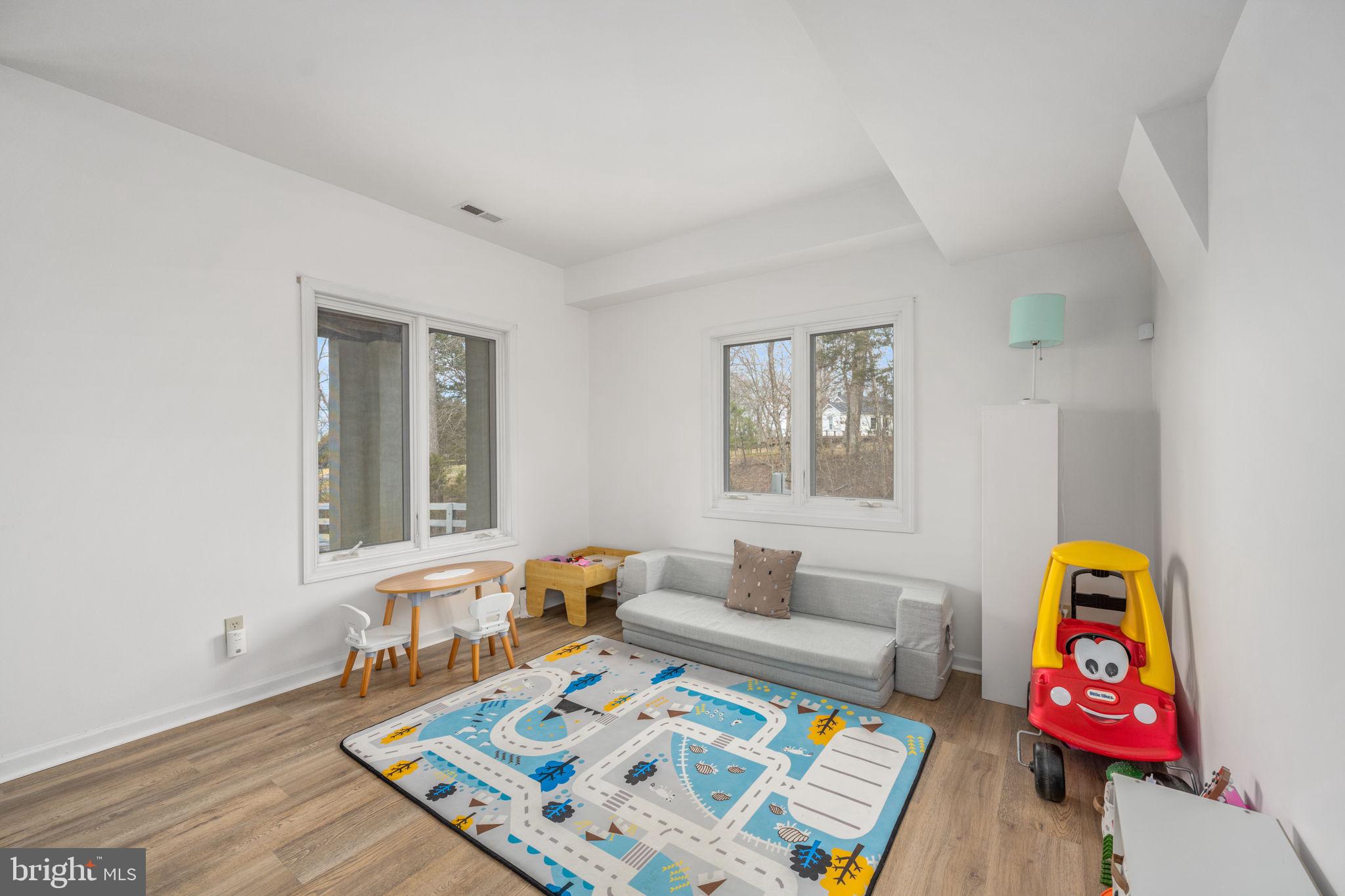 PLEASANT VIEW - Residential