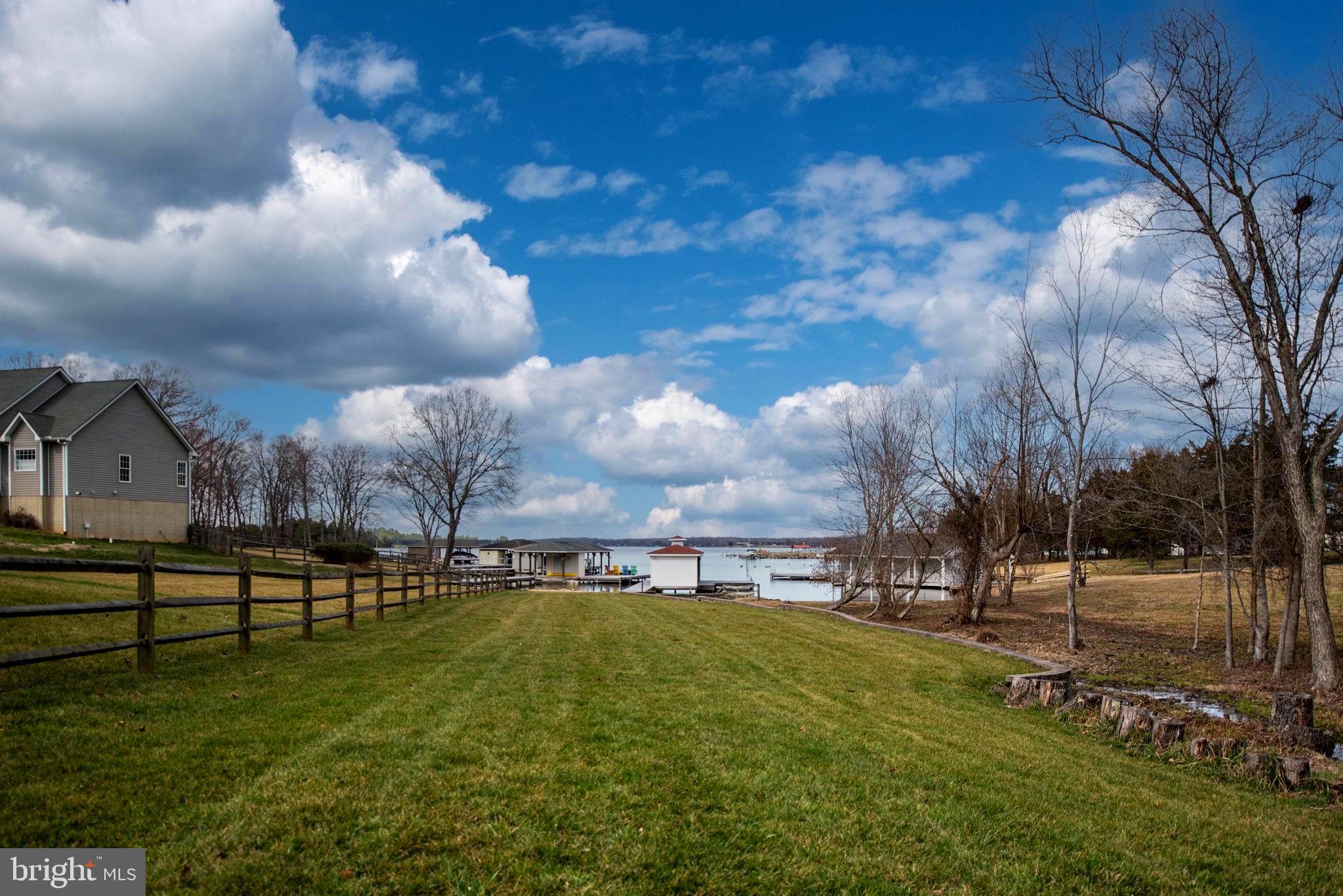 PLEASANT VIEW - Residential